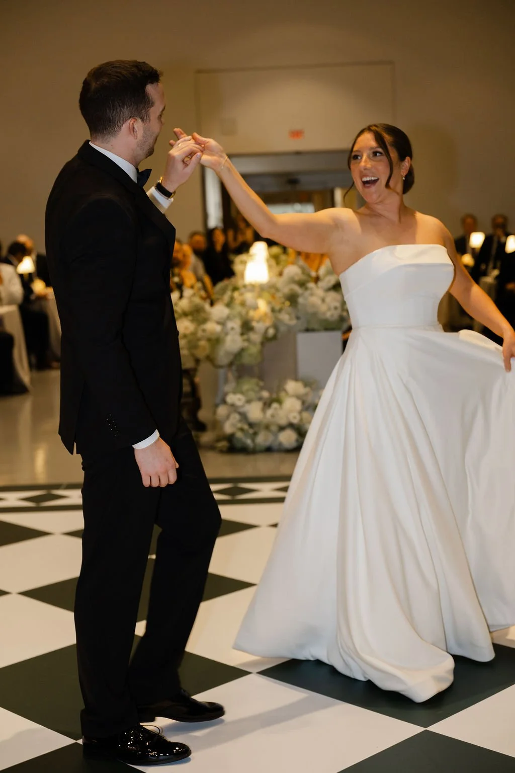 Art-Gallery-of-Hamilton-Reception-Wedding-Lindsay-Plank-Events8.jpg