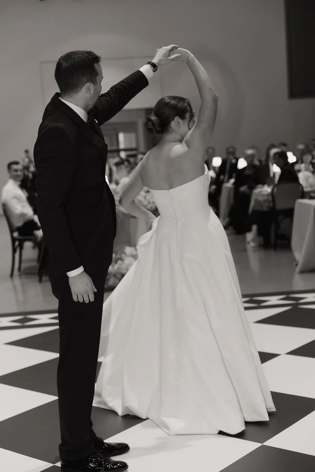 Art-Gallery-of-Hamilton-Reception-Wedding-Lindsay-Plank-Events9.jpg