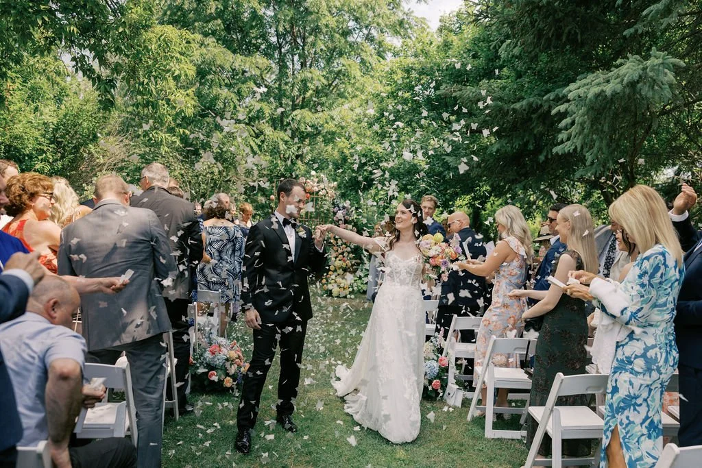 Niagara Winery Wedding Venue - Kurtz Orchards | Photography by Elizabeth In Love