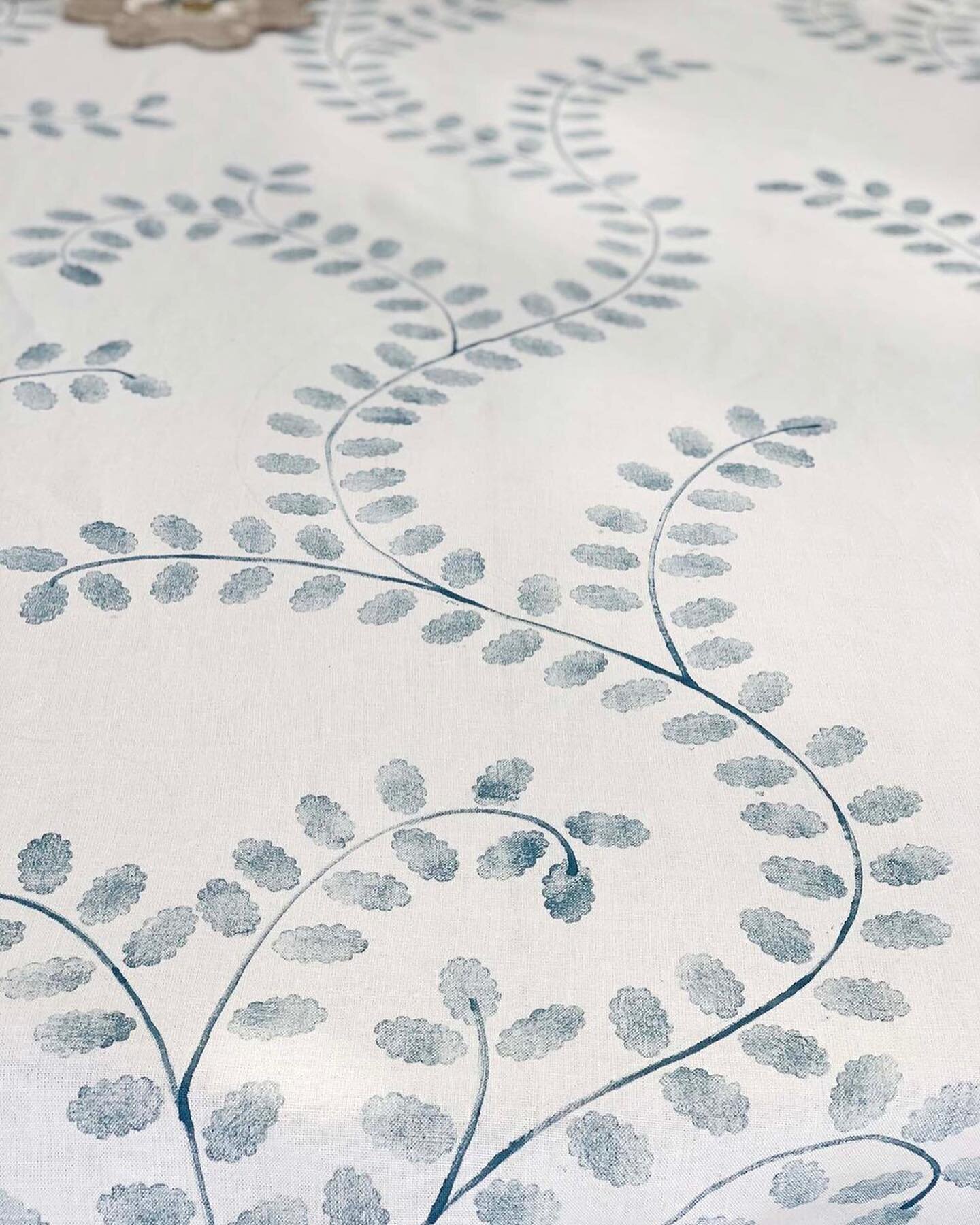 &bull;&bull;&bull; REPURPOSED &bull;&bull;&bull;

Free hand block print in the Vine Print design created using handmade water based inks in ocean blue. 

A sourced vintage Irish linen sheet repurposed into a beautiful tablecloth perfect for any occas