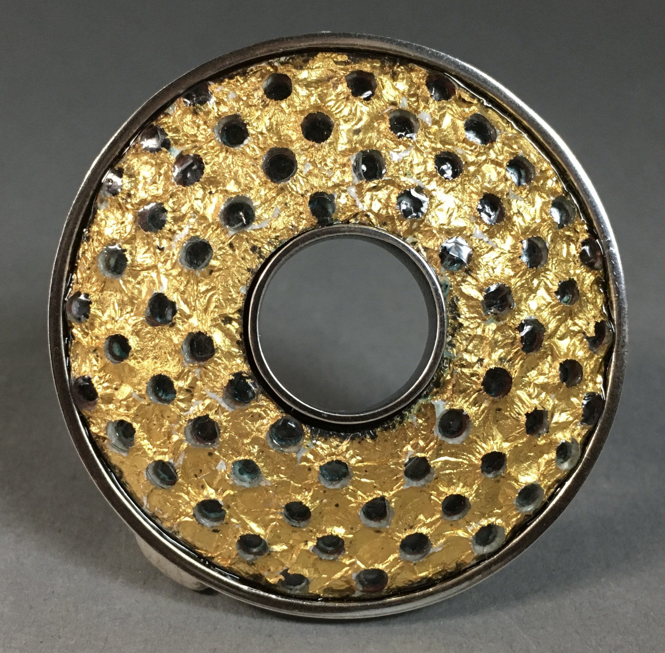 Art Work-Golden Disc-Brooch-B.Minor.jpeg