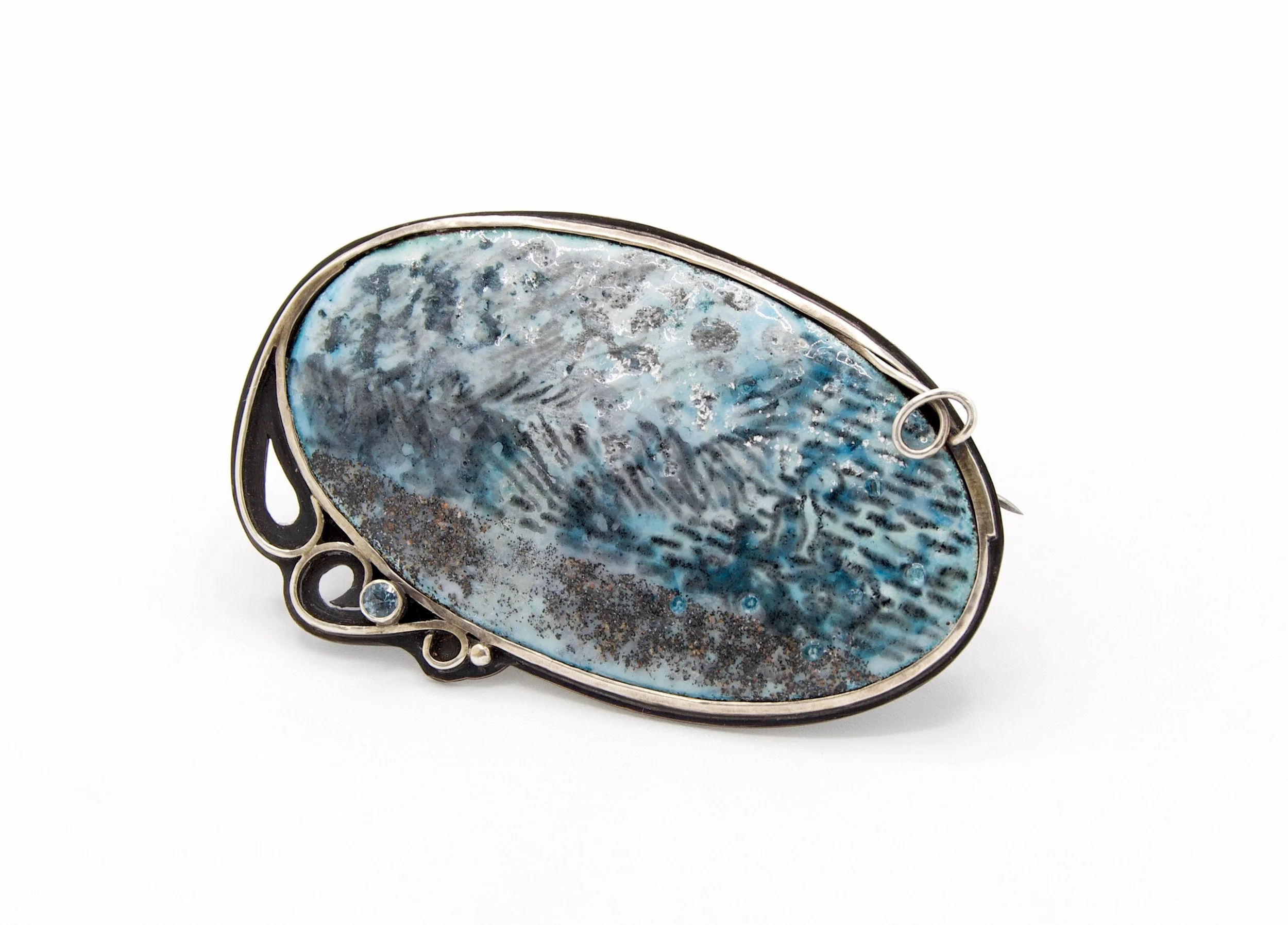 This way brooch 2.jpg