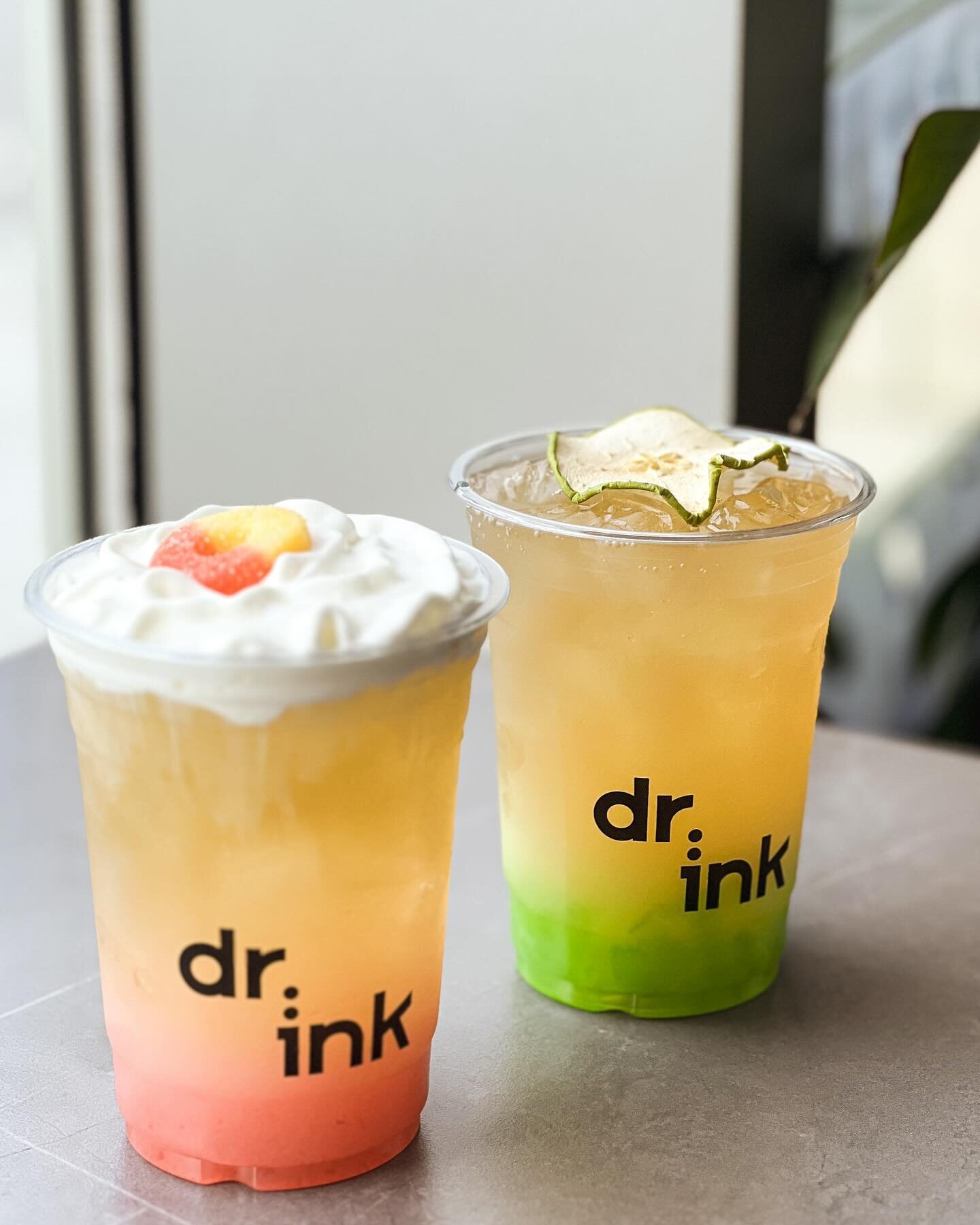 ⏰Last Call for Seasonal Sips! ⏰

Our Peach Oolong🍑 and Green Apple🍏 drinks are saying their goodbyes as our current seasonal menu comes to a close. These flavors won't be back for a while, so come grab a taste of the season before they disappear! ?