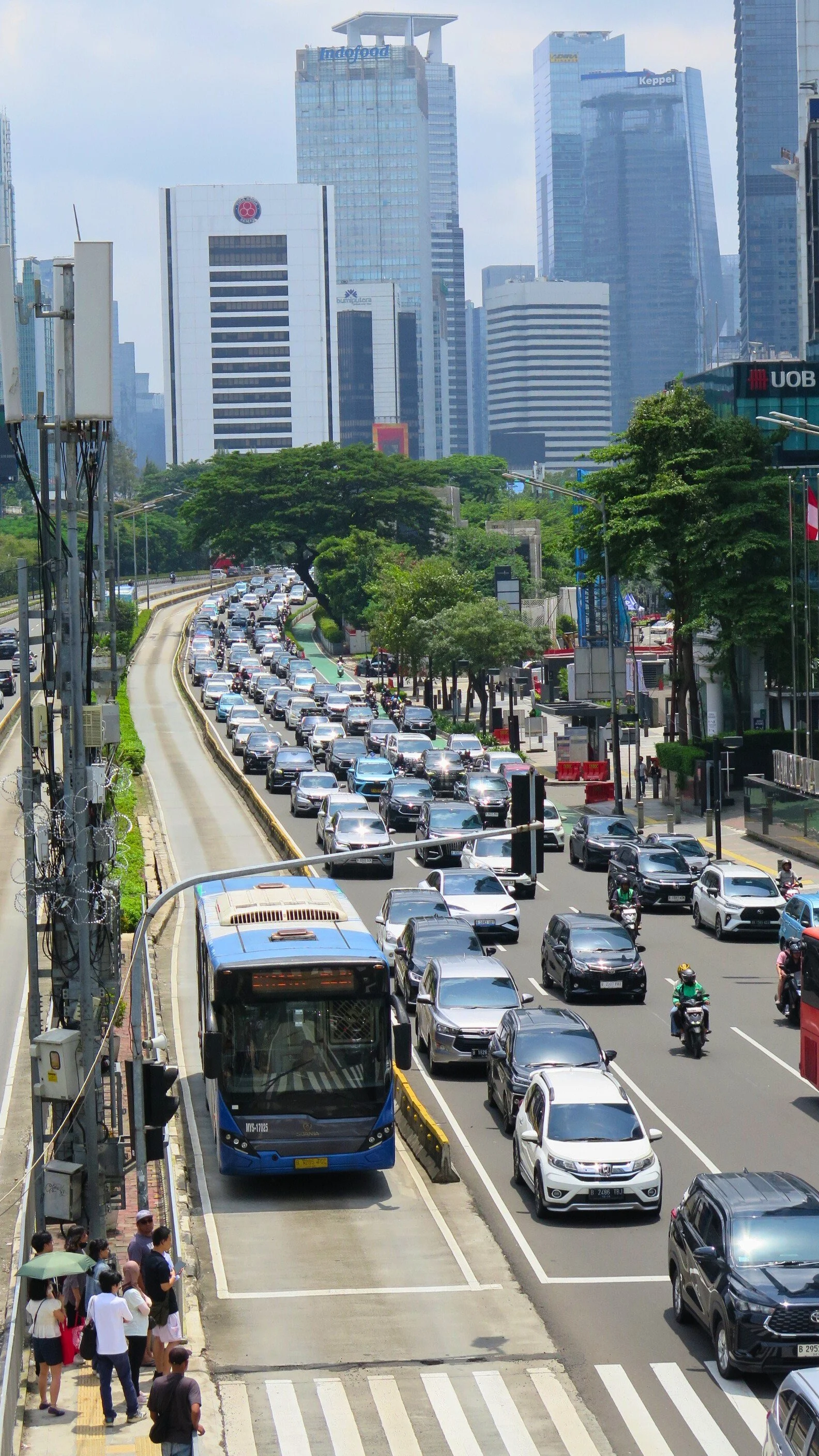 9 - TransJakarta.jpg