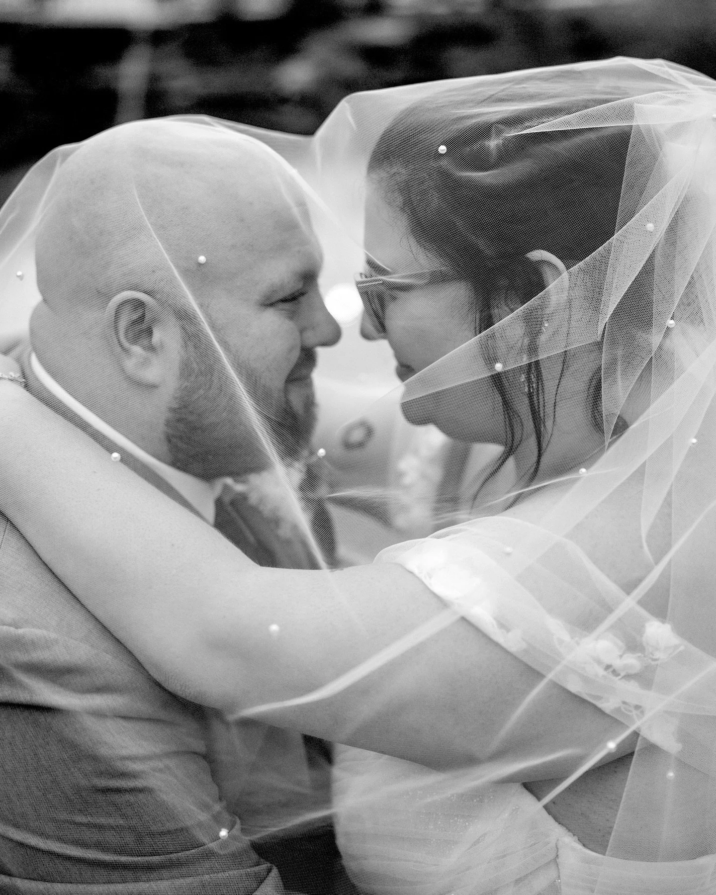 Had a great time celebrating the last outdoor wedding of the year with Jess and Tyler. Congratulations to the newlyweds!
bradriggiophotography 
#bradriggio #pittsburghwedding  #2025wedding #weddingprofessionals 
#djkevinredford #bellasera_eventvilla