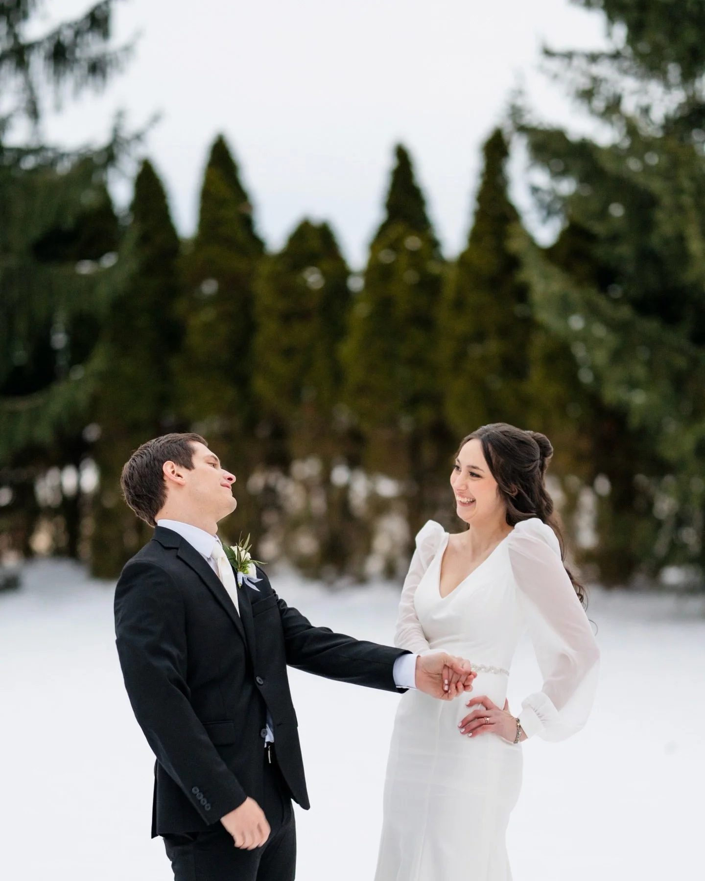 Wonderful winter wedding for Rebecca &amp; Daniel . Congratulations to a beautiful couple! 
#bradriggiophotography 
#bradriggio #pittsburghwedding #2026bride #weddingpro