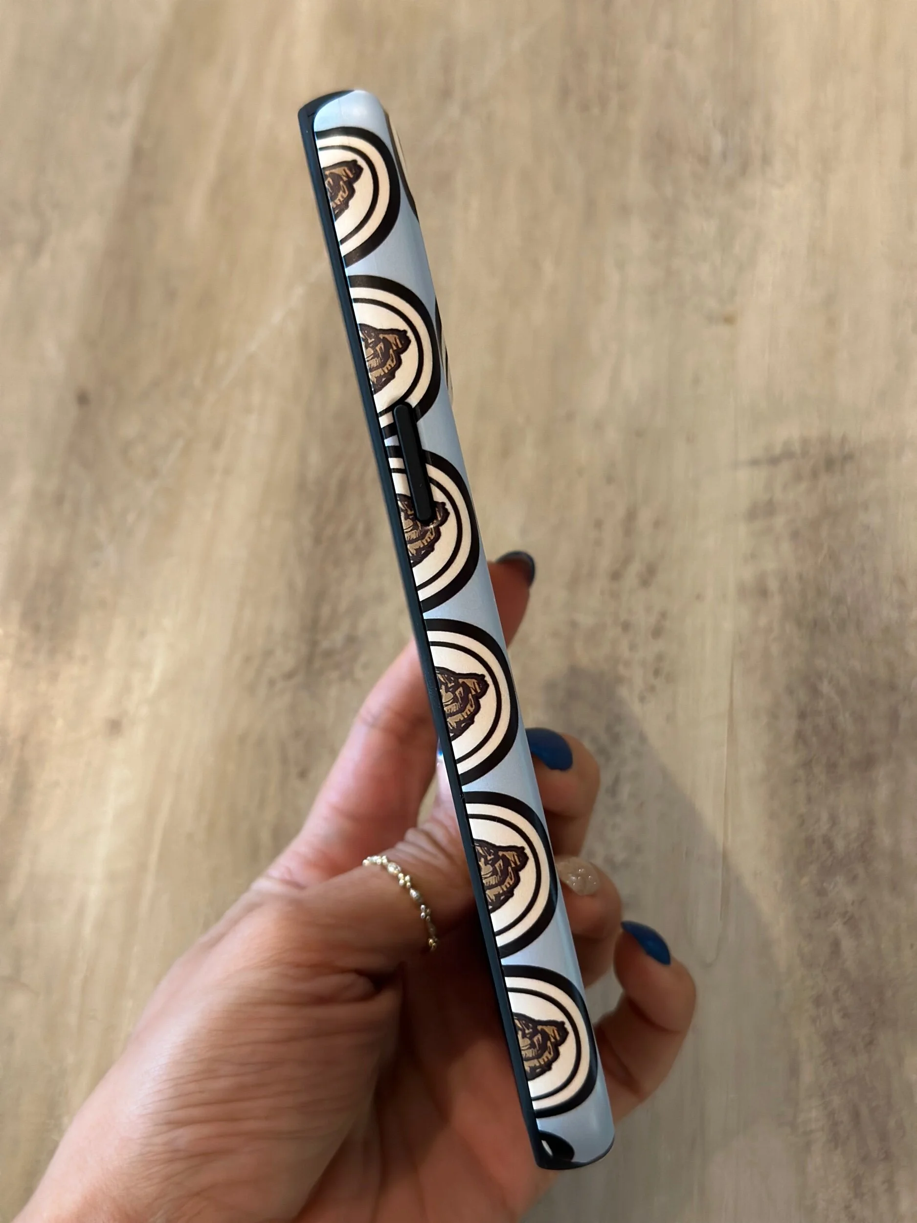 Crisp Olive™ Phone Cases are designed and printed in the U.S. Pleasantly light, these protective phone cases have beautiful designs that are unique, colorful and elegant.