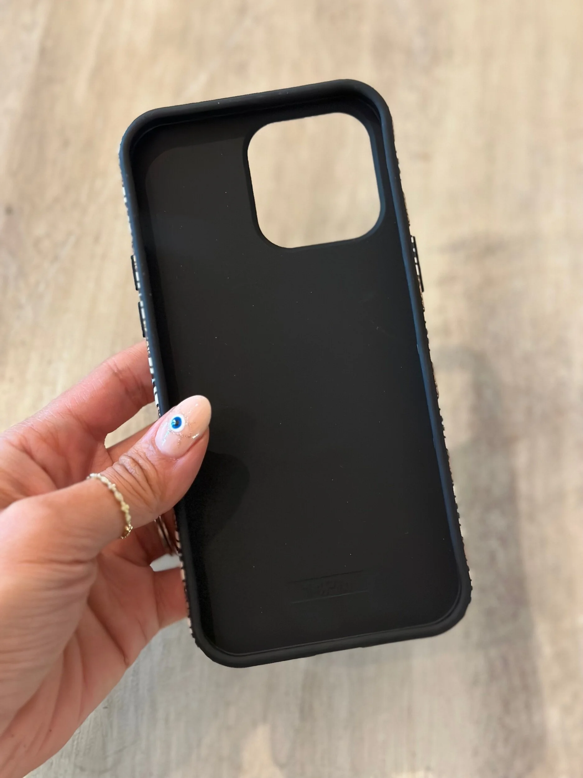 Crisp Olive™ Phone Cases are designed and printed in the U.S. Pleasantly light, these protective phone cases have beautiful designs that are unique, colorful and elegant.
