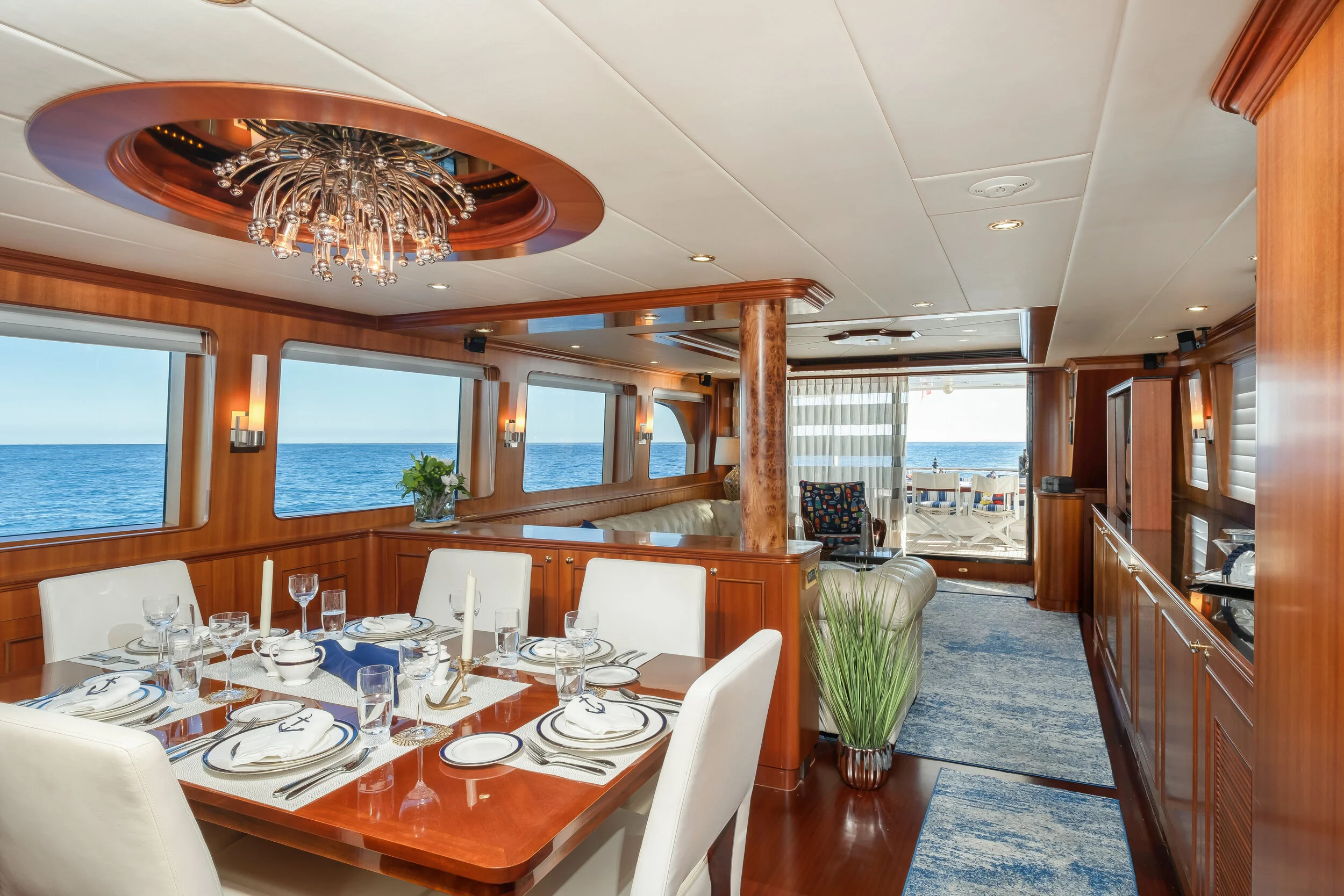 Blue Oceans Yachting
