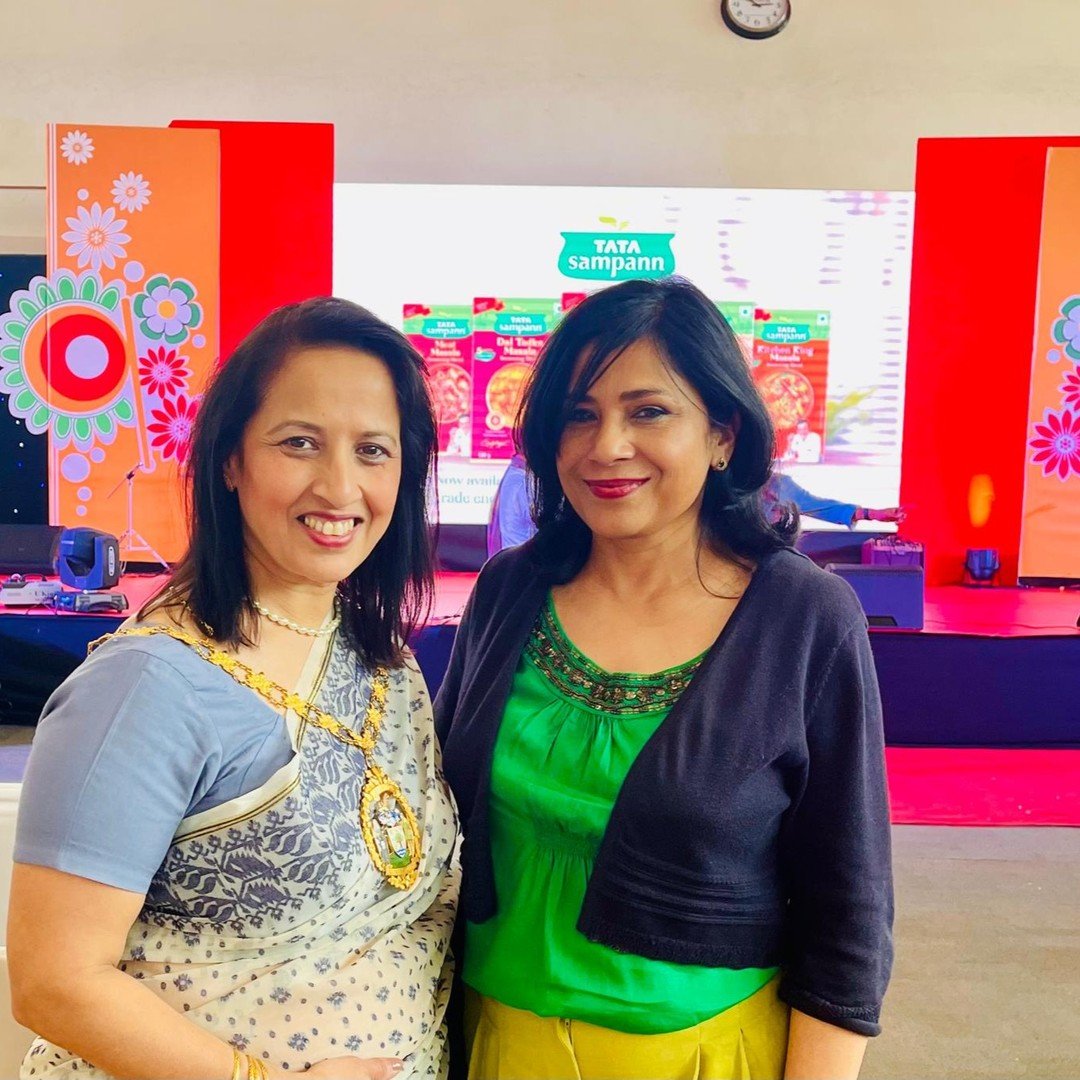 Serendipity strikes again! Who knew arriving a bit early for the @LondonMahaotsav would lead to such a delightful surprise? I had the pleasure of meeting Redbridge Councillor Jyotsna Islam,(Islam Jyotsna ) and we had a fantastic conversation about lo