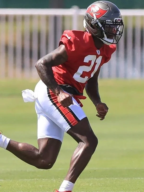 Morrison-Benjamin-Bucs-OTA-burst.jpg