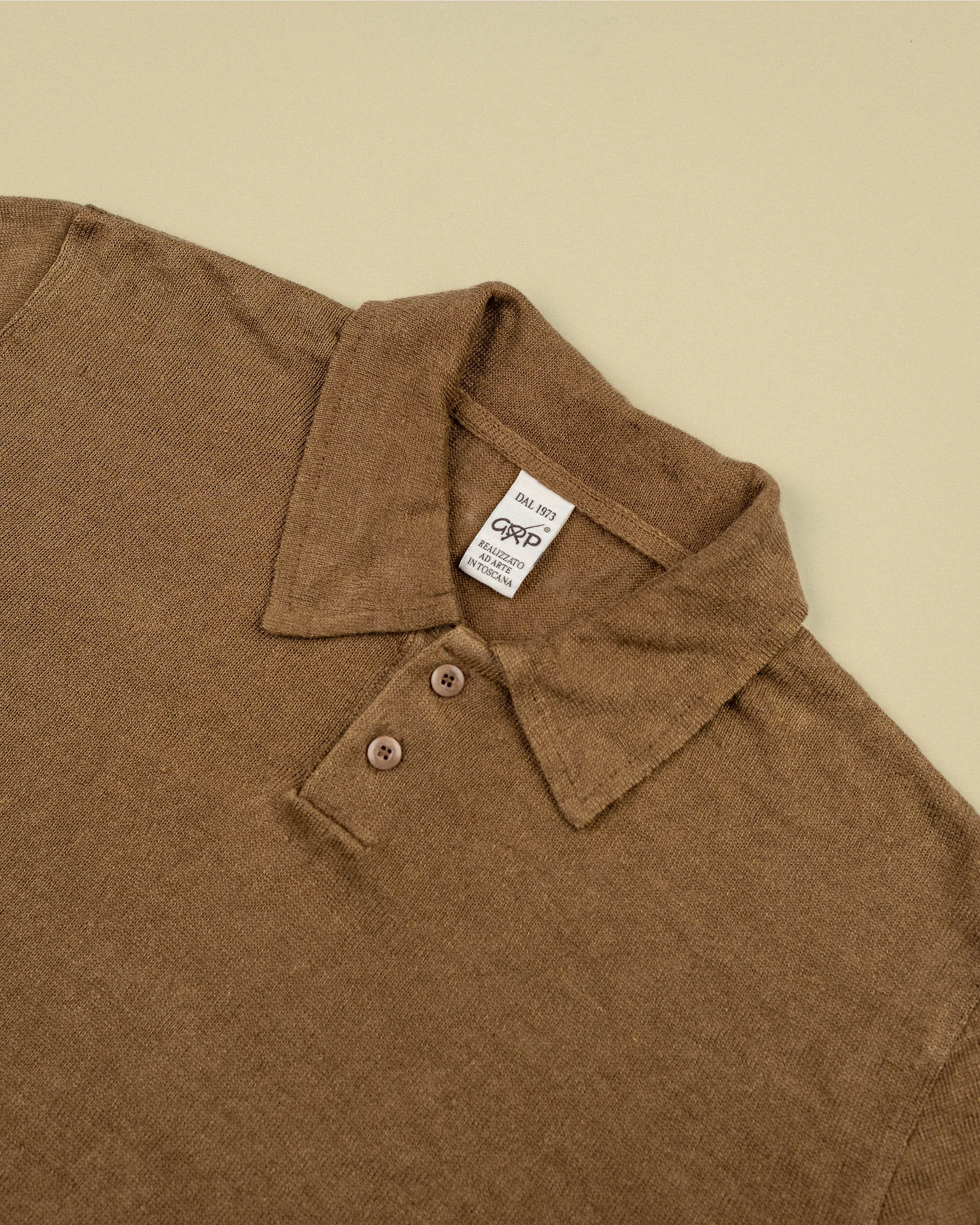 Maglificio_GRP_Made_In_Italy_PL10_Linen_2ButtonsPoloSSleeve_Tobacco-2.jpg