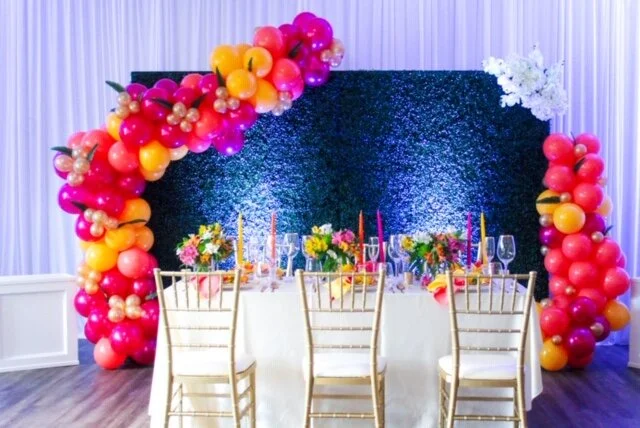14ft (left) and 5ft (right) Balloon Garland: (20ft ft WORTH of garland all together )