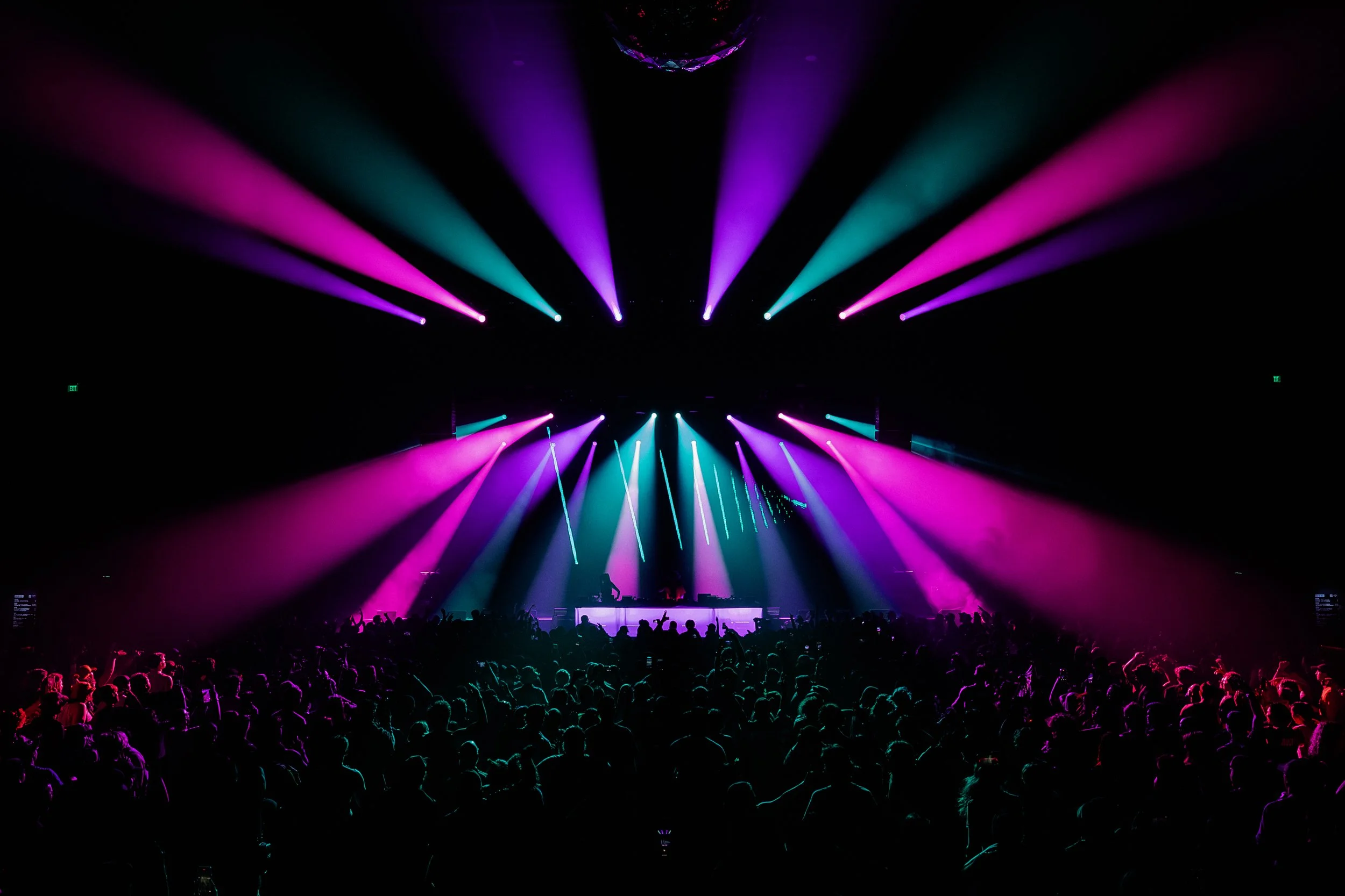 Virtual_Riot_Mission_Ballroom_WEB_20250524_0133.jpg