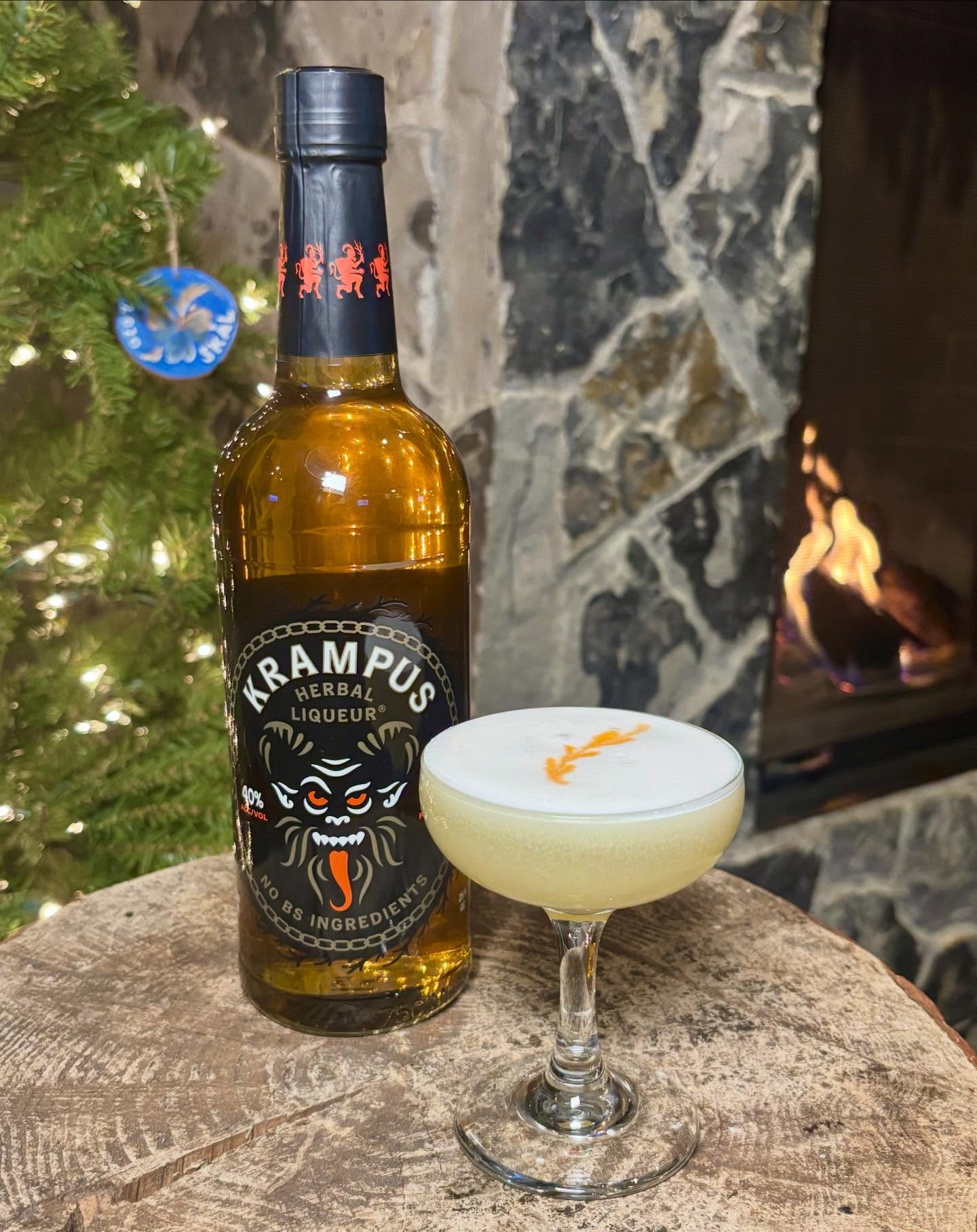 Meet the Ode to Krampus! We know you&rsquo;ve misbehaved 😏🤫 Let&rsquo;s keep it going! @chuckanutbaydistillery Krampus hazelnut &amp; holiday spice liqueur, lemon, &amp; simple syrup, with a foamy finish &amp; bitters decor. You&rsquo;ll need one, 
