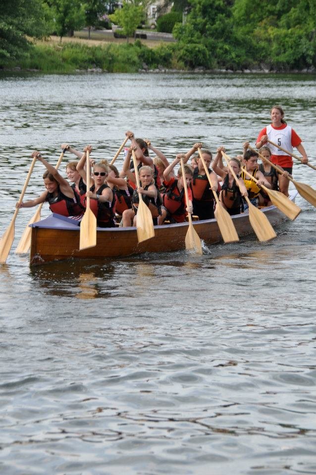 Canoë de guerre mixte, régate CPCC 2012.jpeg