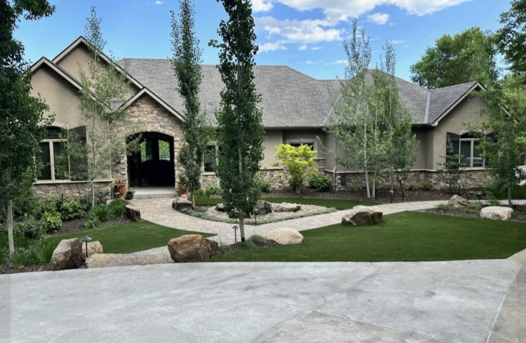 Why Homeowners Are Choosing Turf Over Real Grass