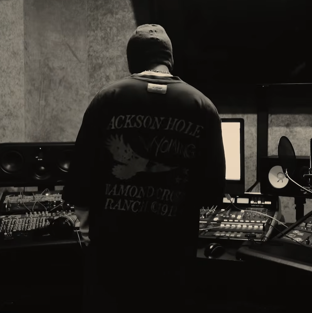 6lack - Everywhere At Once (Tour Talk)