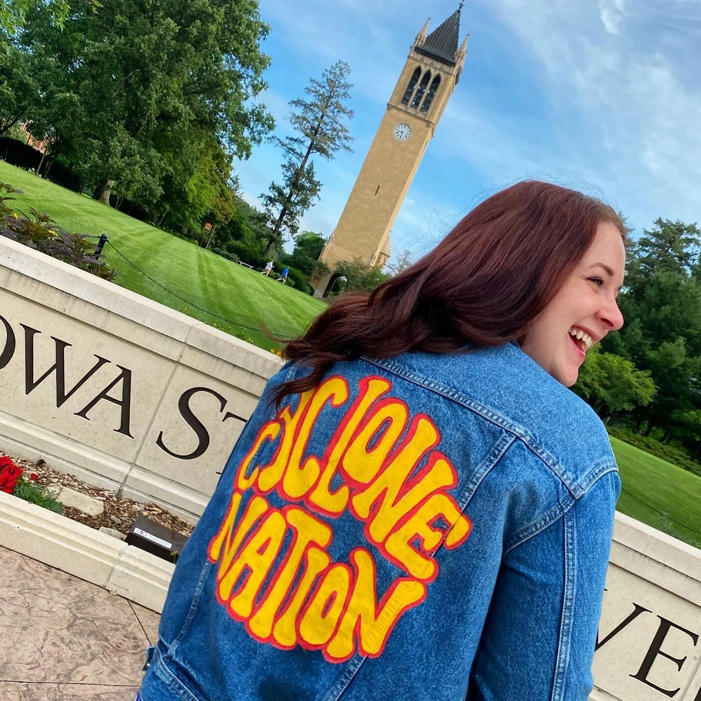 Horns down kinda weekend ❤️💛
.
.
#iowastate #cyclones #isu #painting #customjeanjacket #paintedjeanjacket #acrylicpainting #handmade #artistsoninstagram #tailgateszn #wearableart