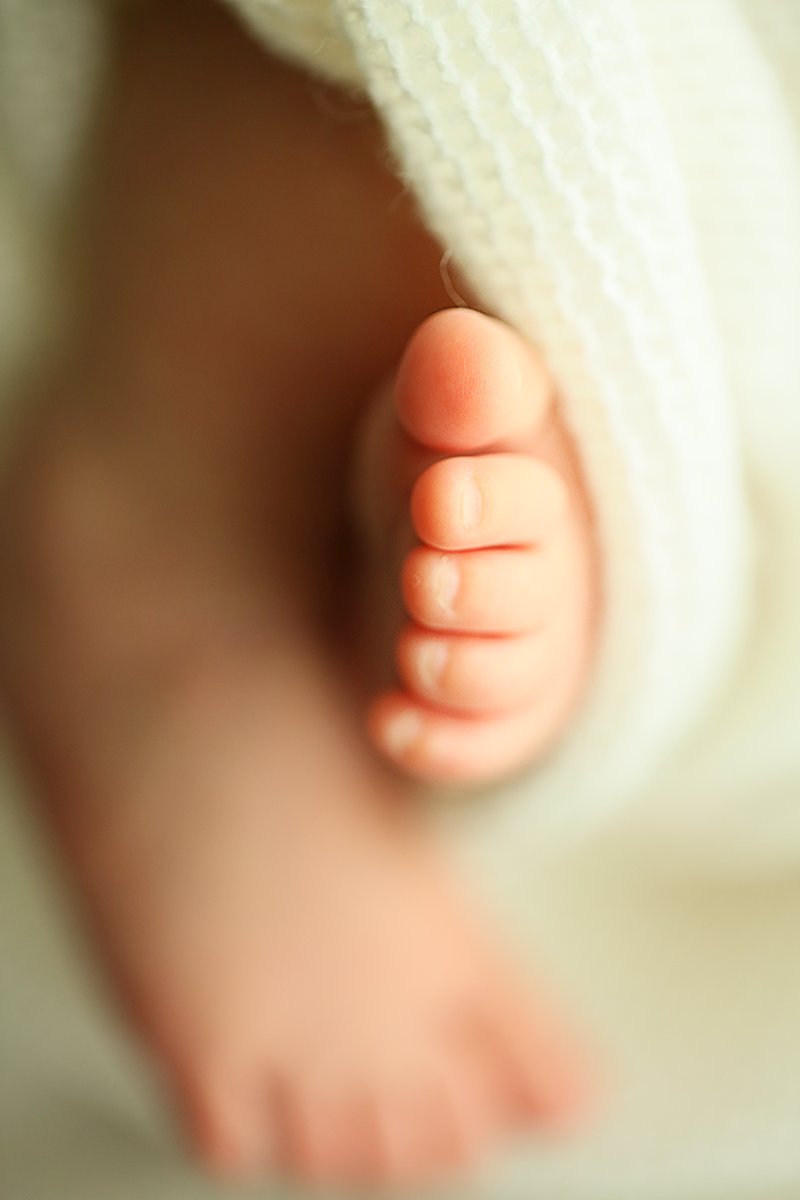 sydney_kellyville_studioinnature_ newborn_009.png
