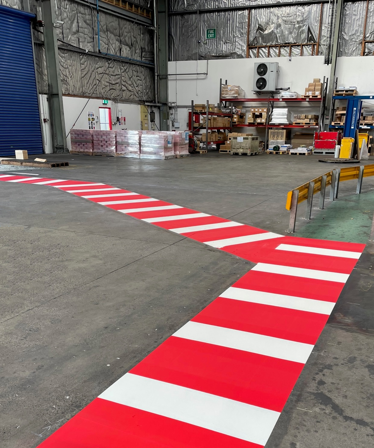 Line Marking People Pedestrian Crossing.png