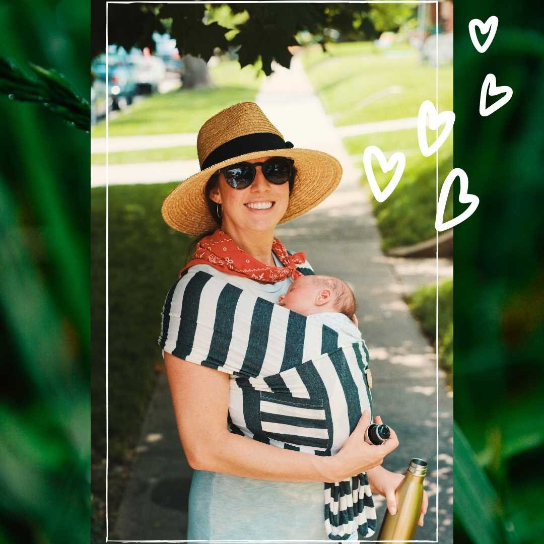 A big 'Hello' from Sarah and baby. She is missing everyone and hopes you are all spending your summer safely and in good health! She is enjoying her time in baby-land 👶! #acupuncturist #coloradoacupuncture #denveracupuncture #motherhood #alpenglowac