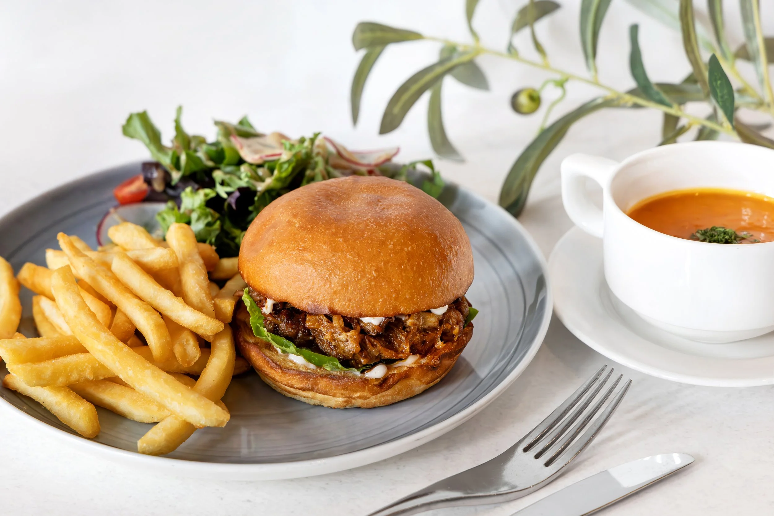 TMP Q2 Outlet Specials 2026 - Burger_6.jpg