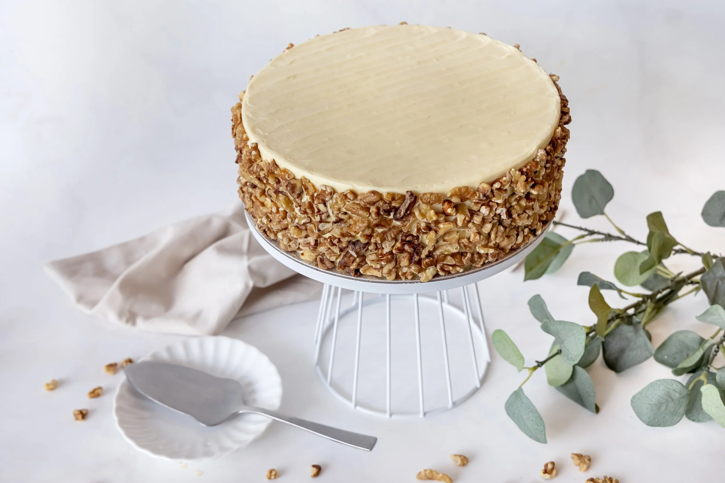 TMP Cakes - Carrot Cake - Whole_1.jpg