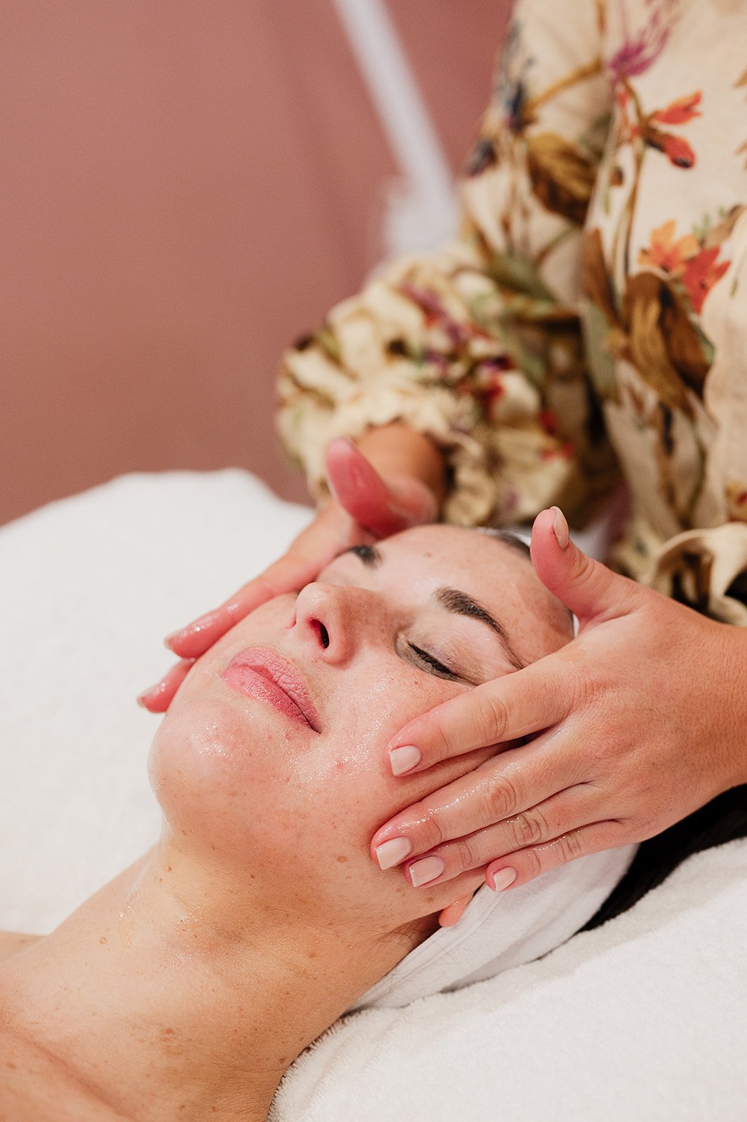 SOL Organic Facialist-134.jpg