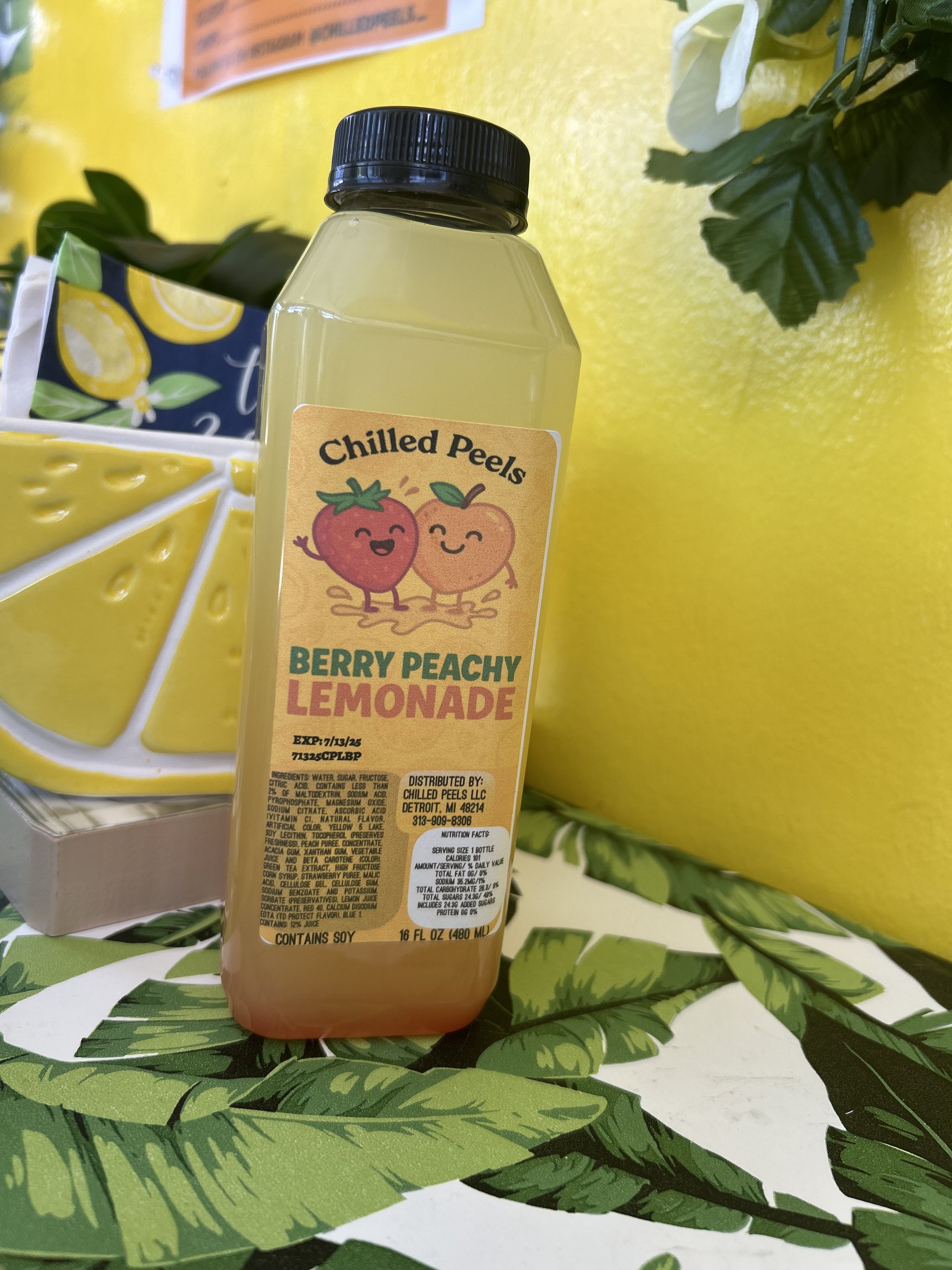 Berry Peachy Lemonade 16 oz