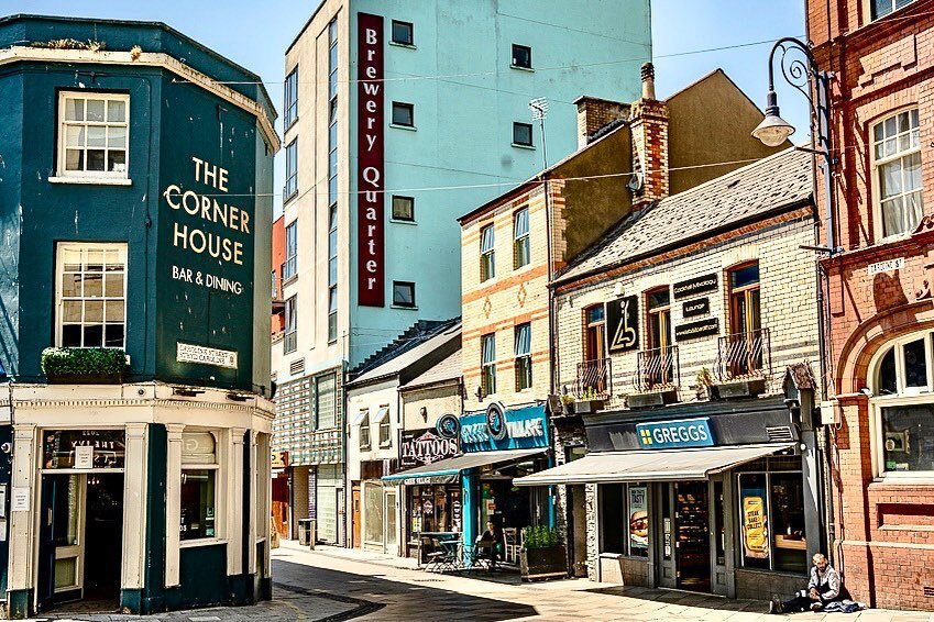 Located within the the original town walls of Cardiff is Caroline Street, known locally as Chippy Lane, where fish and chips were served as far back as the 19th century.