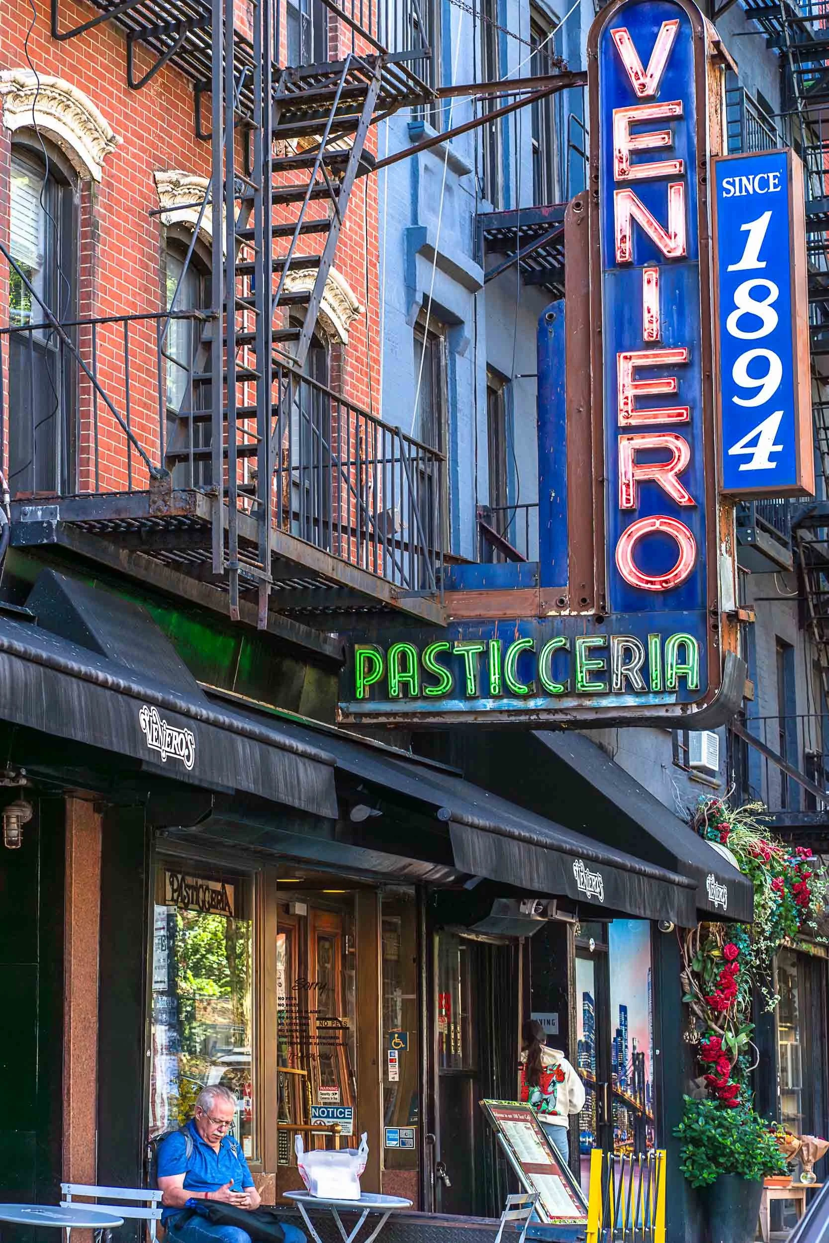 Veniero-Pastry.jpg