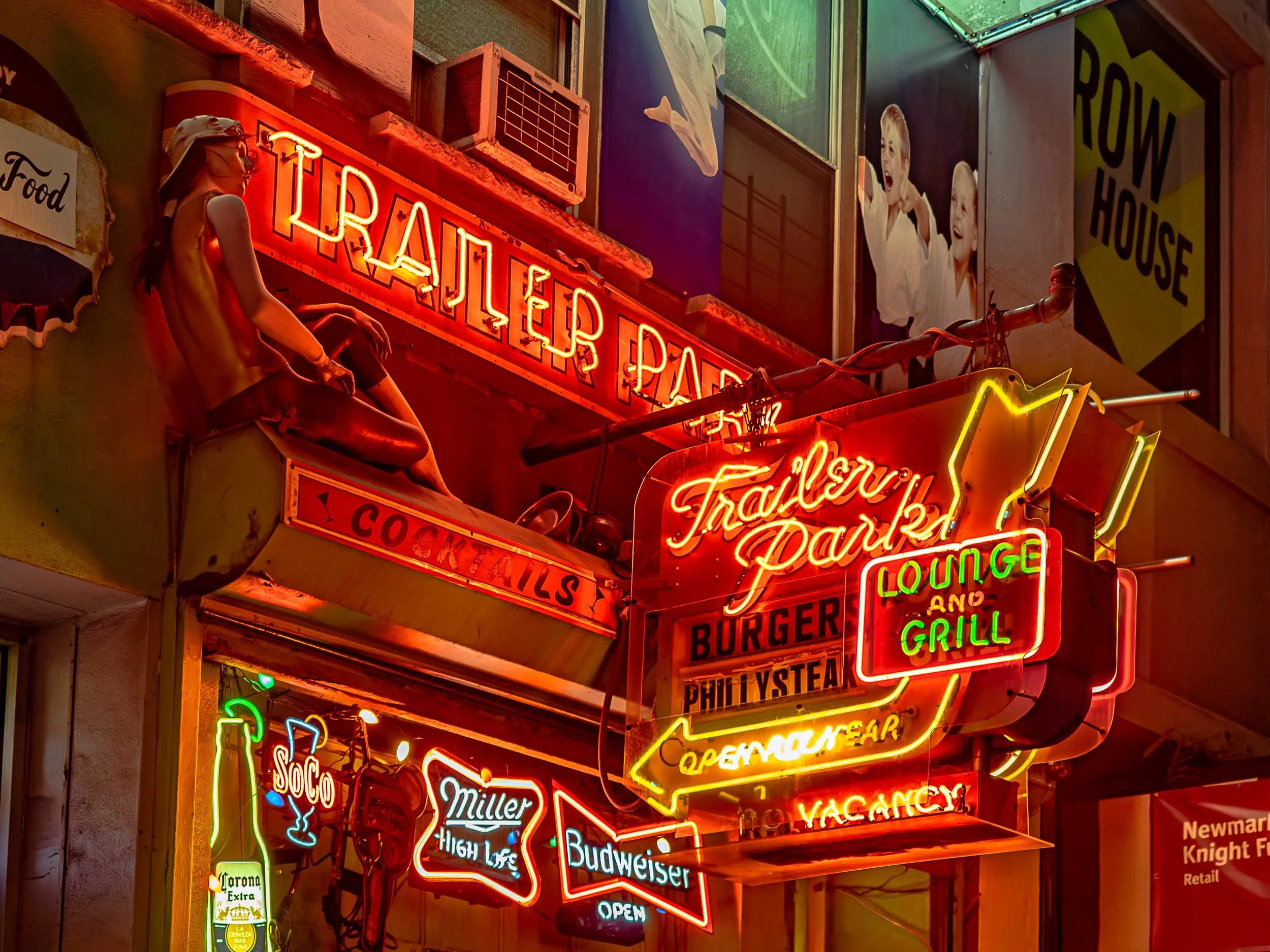 Trailer Park Lounge, Chelsea