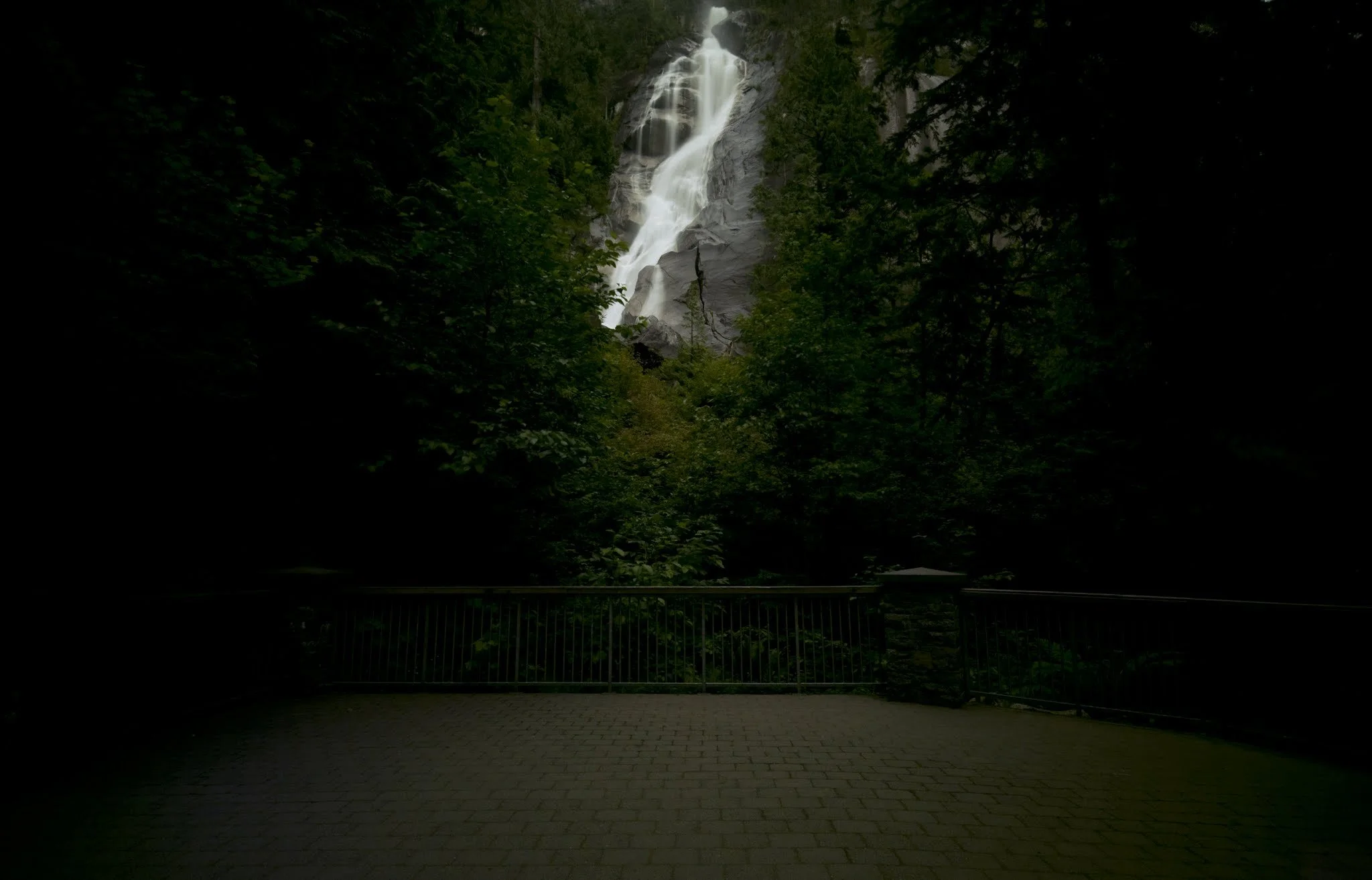 straight on shannon falls cc removed.jpg