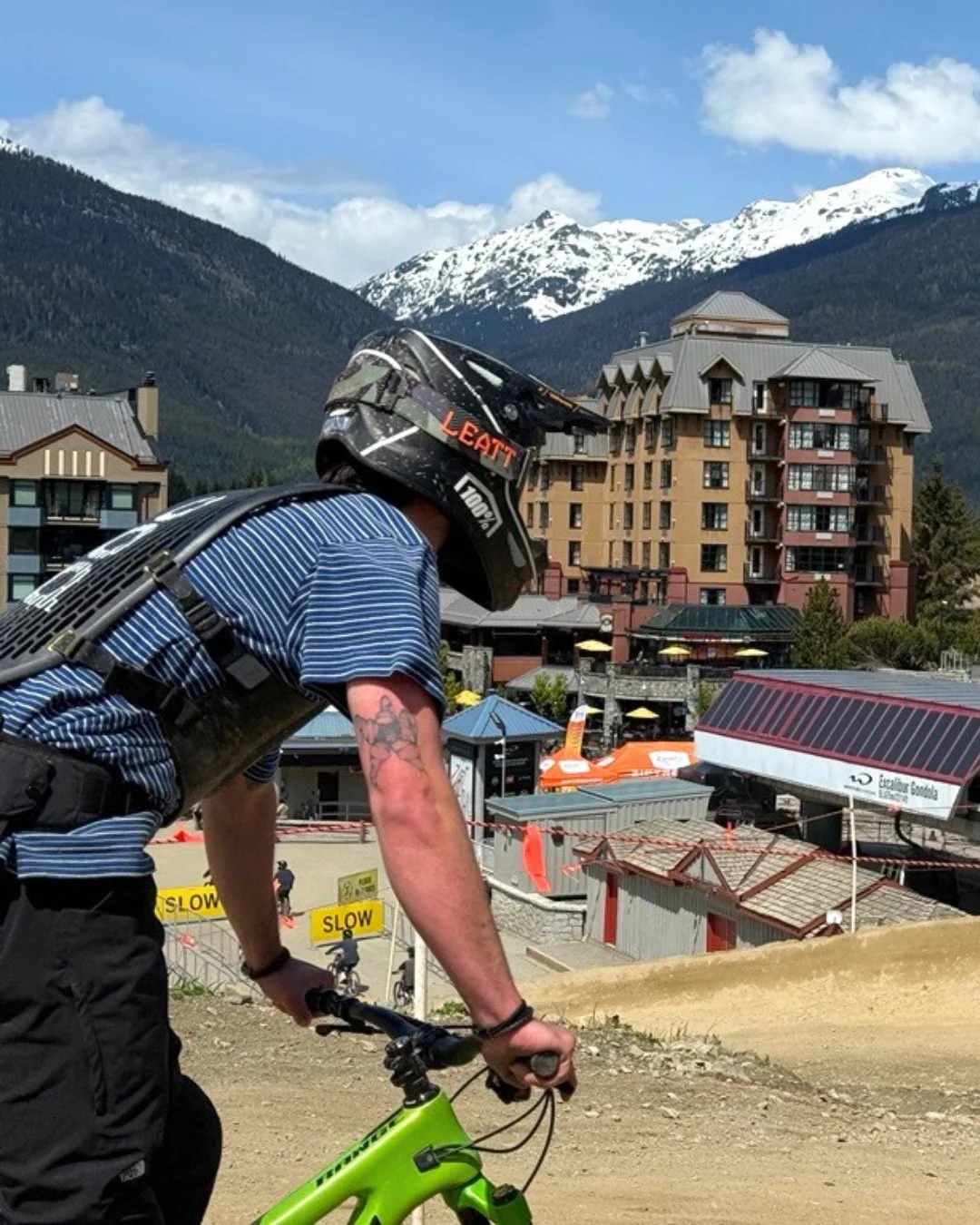 Image of Sundial Hotel exterior