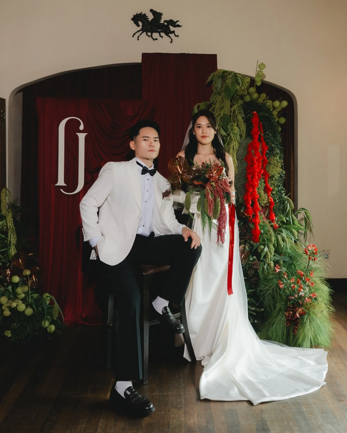Celebrating Wedding of Jay &amp; Joanne

Mix of trending wedding color with fresh okra, greeneries and apples at this impeccable Italian look ambience Ciao. What a great taste. Modern couple indeed! 

Photo @byhanwen @raymond1918 
MUA @lea_makeup.art