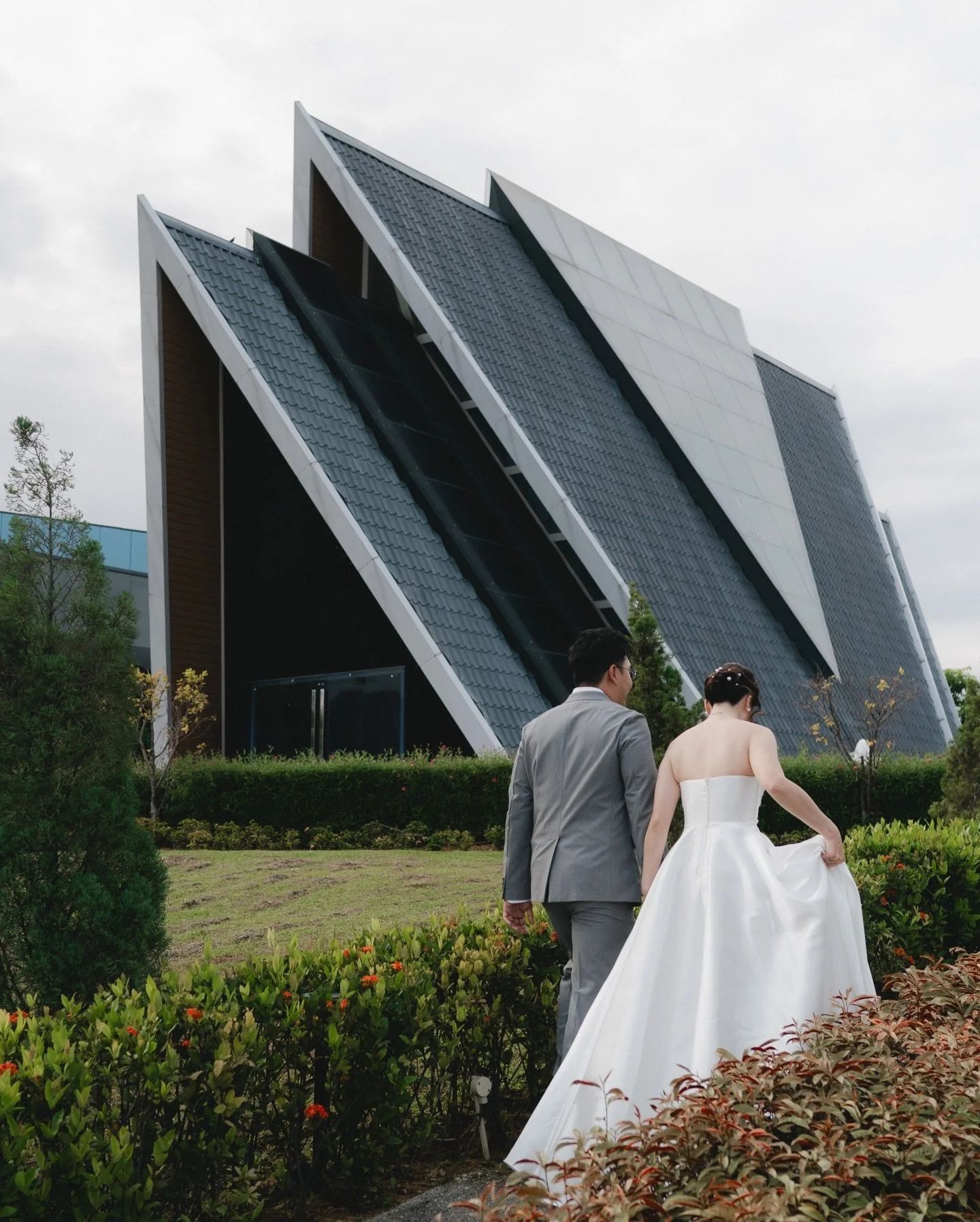 What an emotional day
Have some couple shoot at Astana here before unfold the joy of tears.😭 

@byhanwen @raymond1918 @kimchee_lai @waik3n @astanakl @dsvdressaville @nym_studio