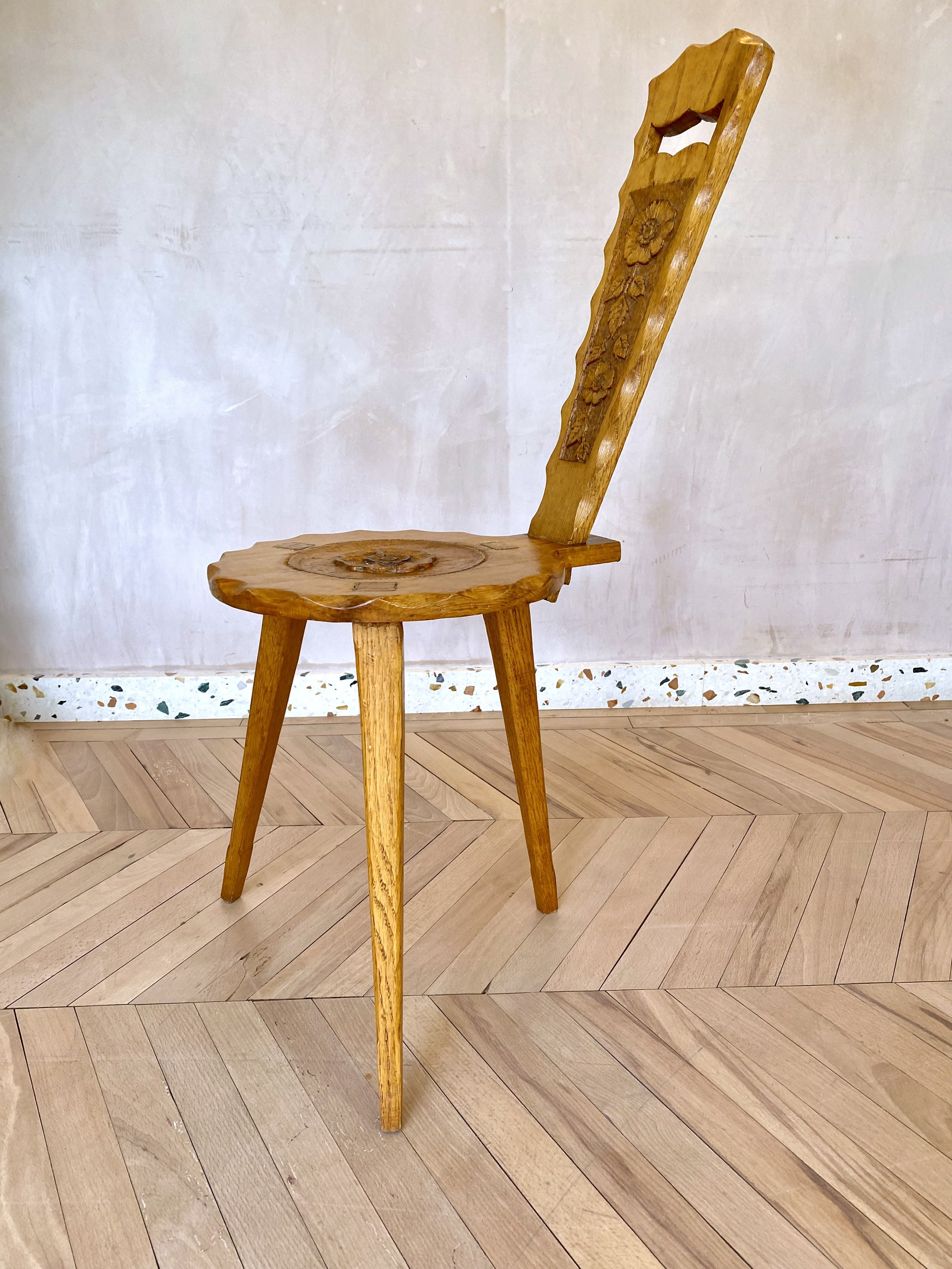 Hand carved spinning chair 7.jpeg