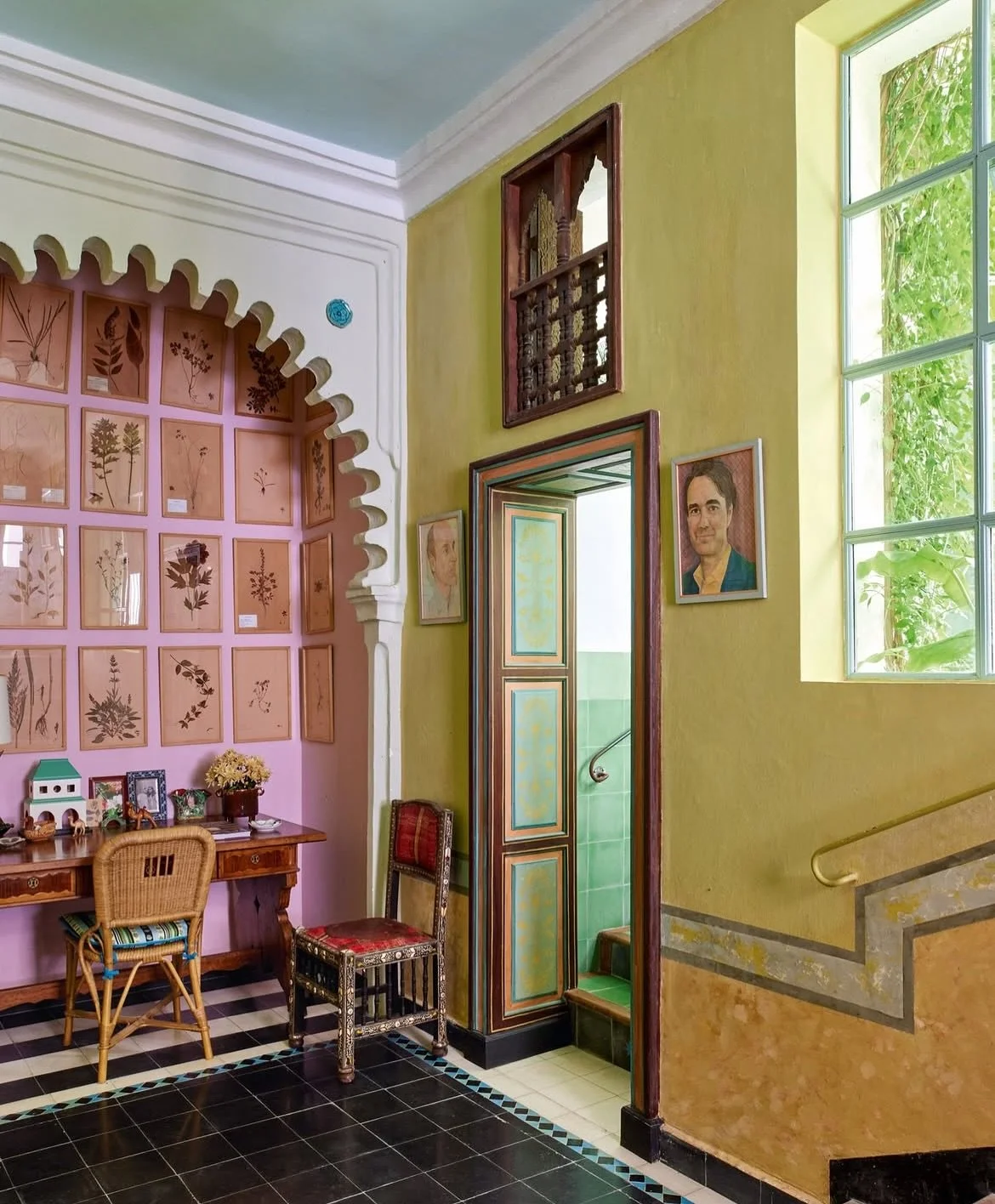 Home office but make it chic 
@frankdebiasi via @emilyforgot 
@door_magazine 
@scottmcbee41 
@beataheuman 
@theworldofinteriors 
@theworldofinteriors 
Thanks for the inspiration 🪑
#interiorinspo #homedecor #annamhliving
#workfromhome #homeoffice #dr