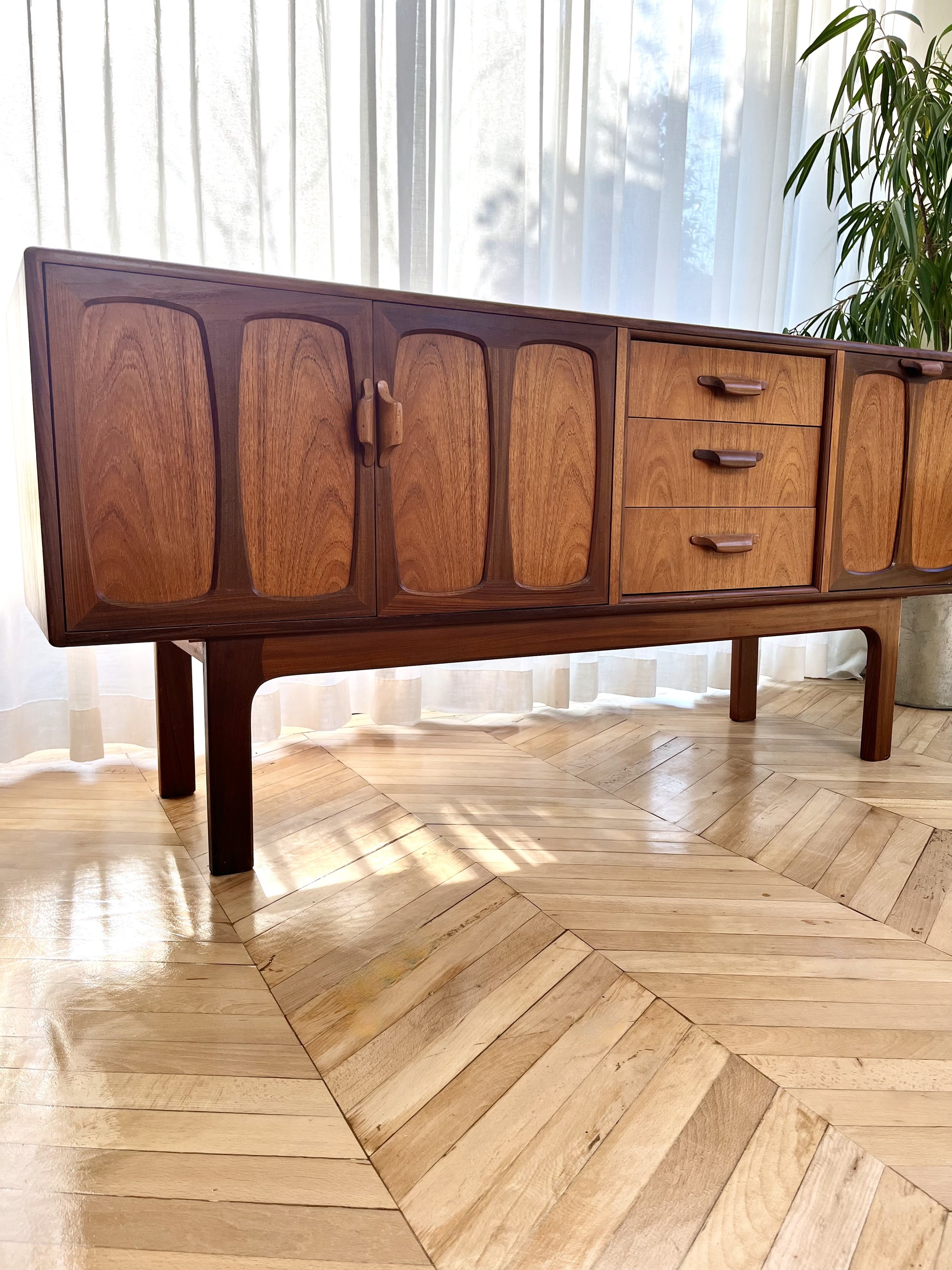 Vintage egomme teak side board 10.jpeg