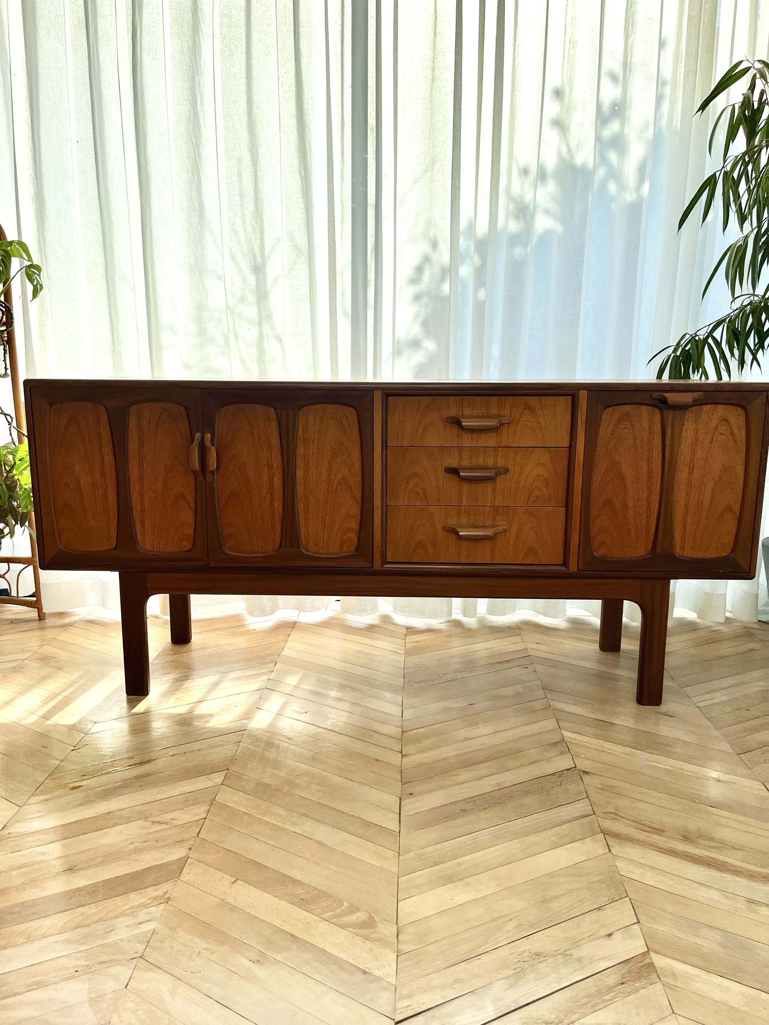 Vintage egomme teak side board 15.jpeg