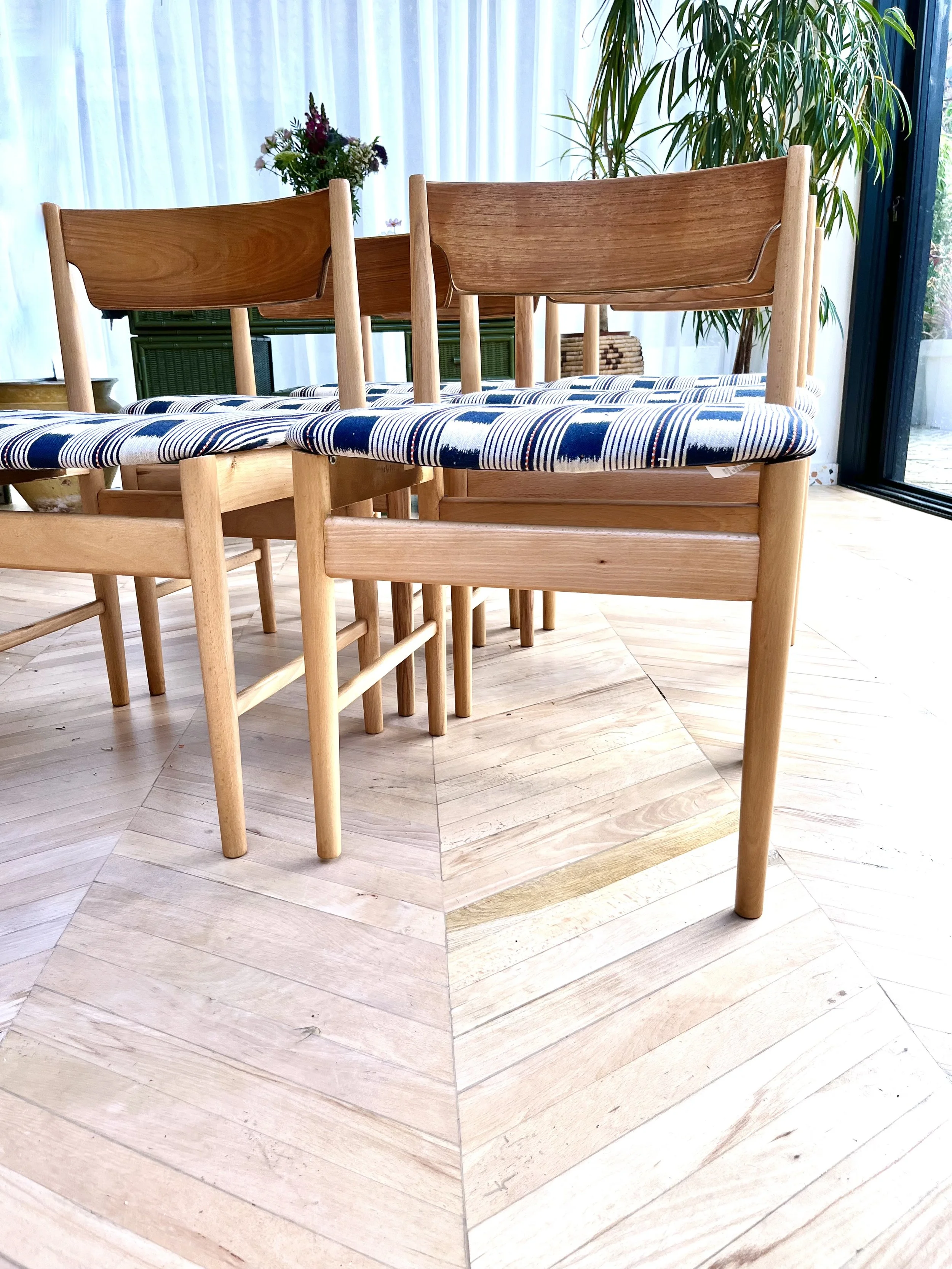 Set of six 1960s dining chairs 11.jpeg
