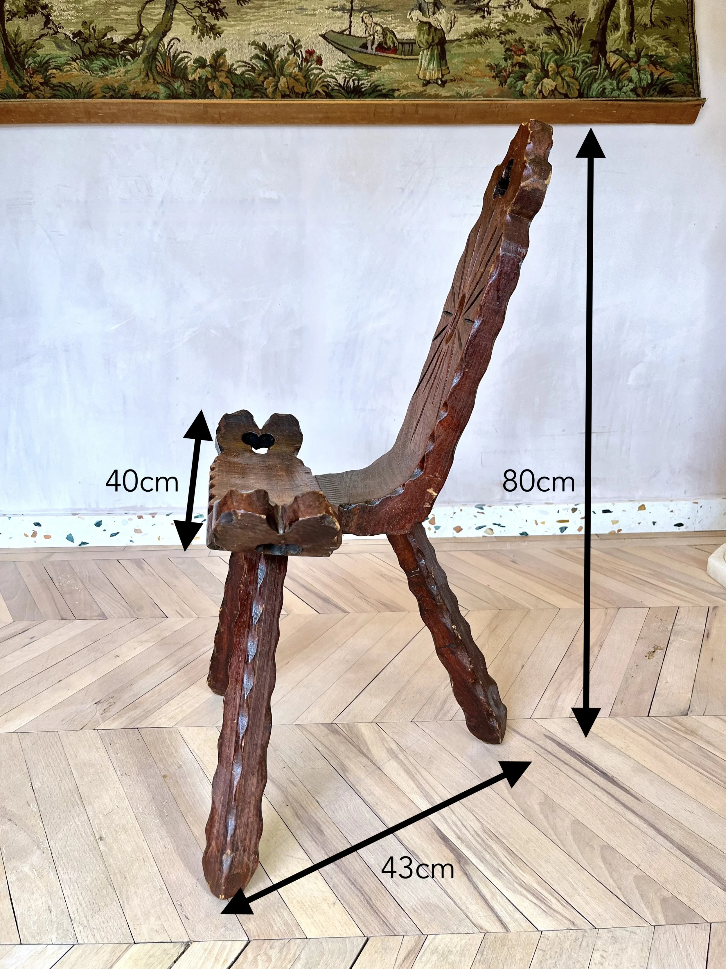 Spainish birthing chair measurements.jpeg