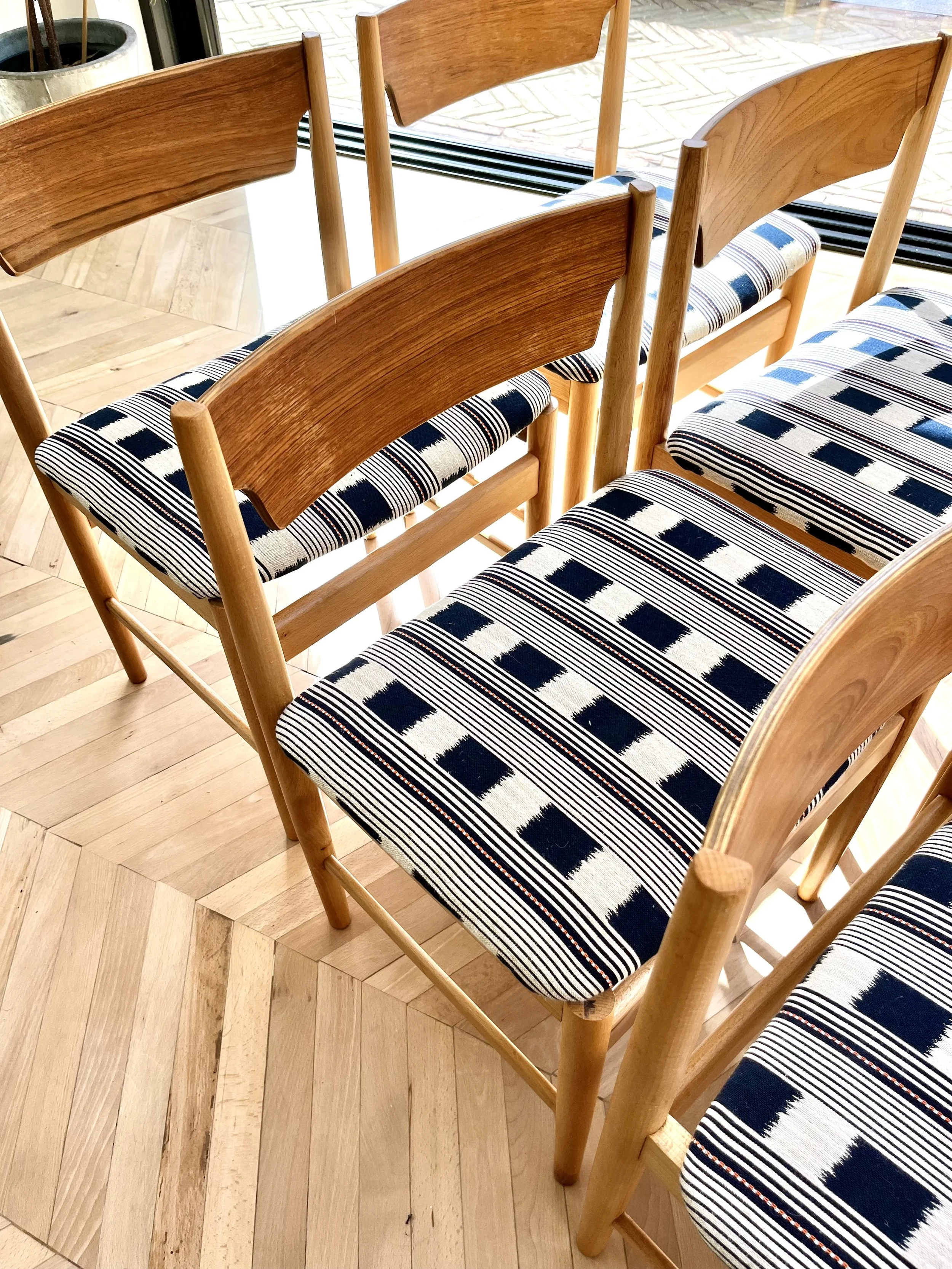 Set of six 1960s dining chairs 5.jpeg