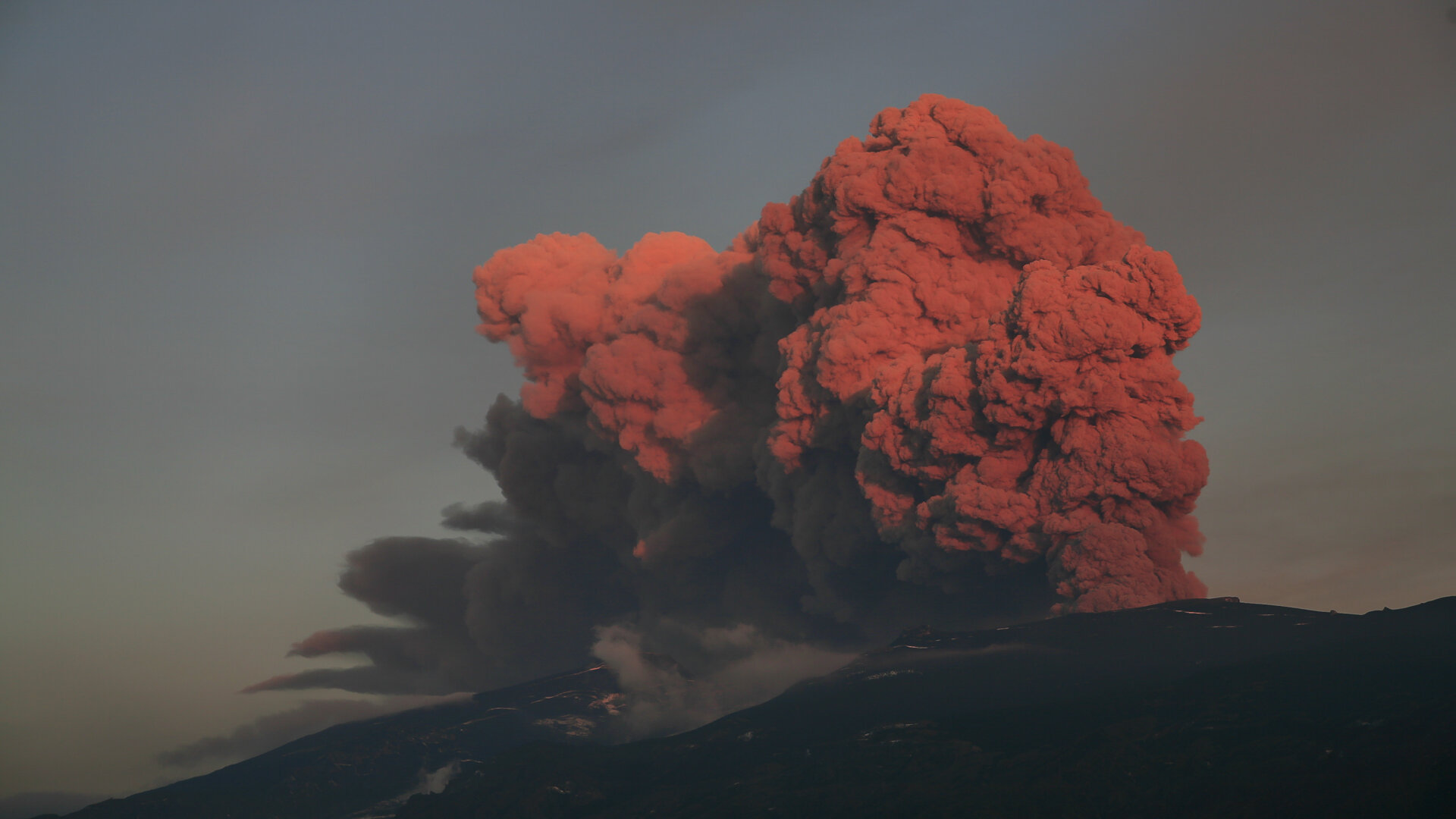 Volcano-eruption--9.jpg