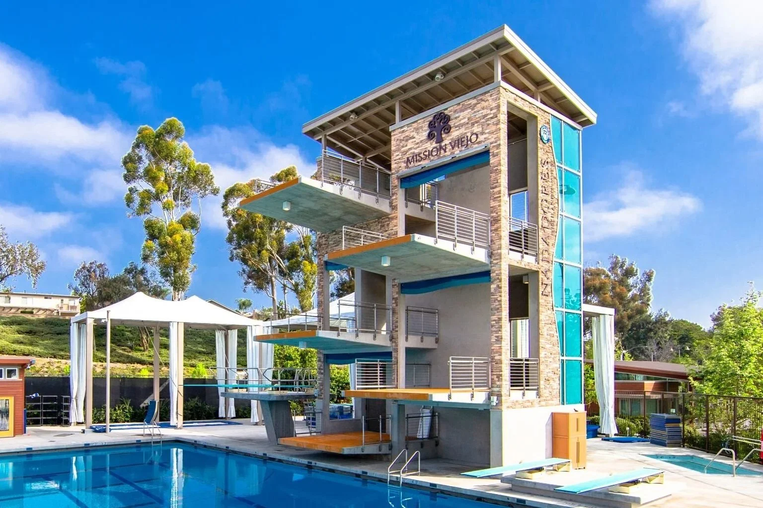 MAC Dive Tower