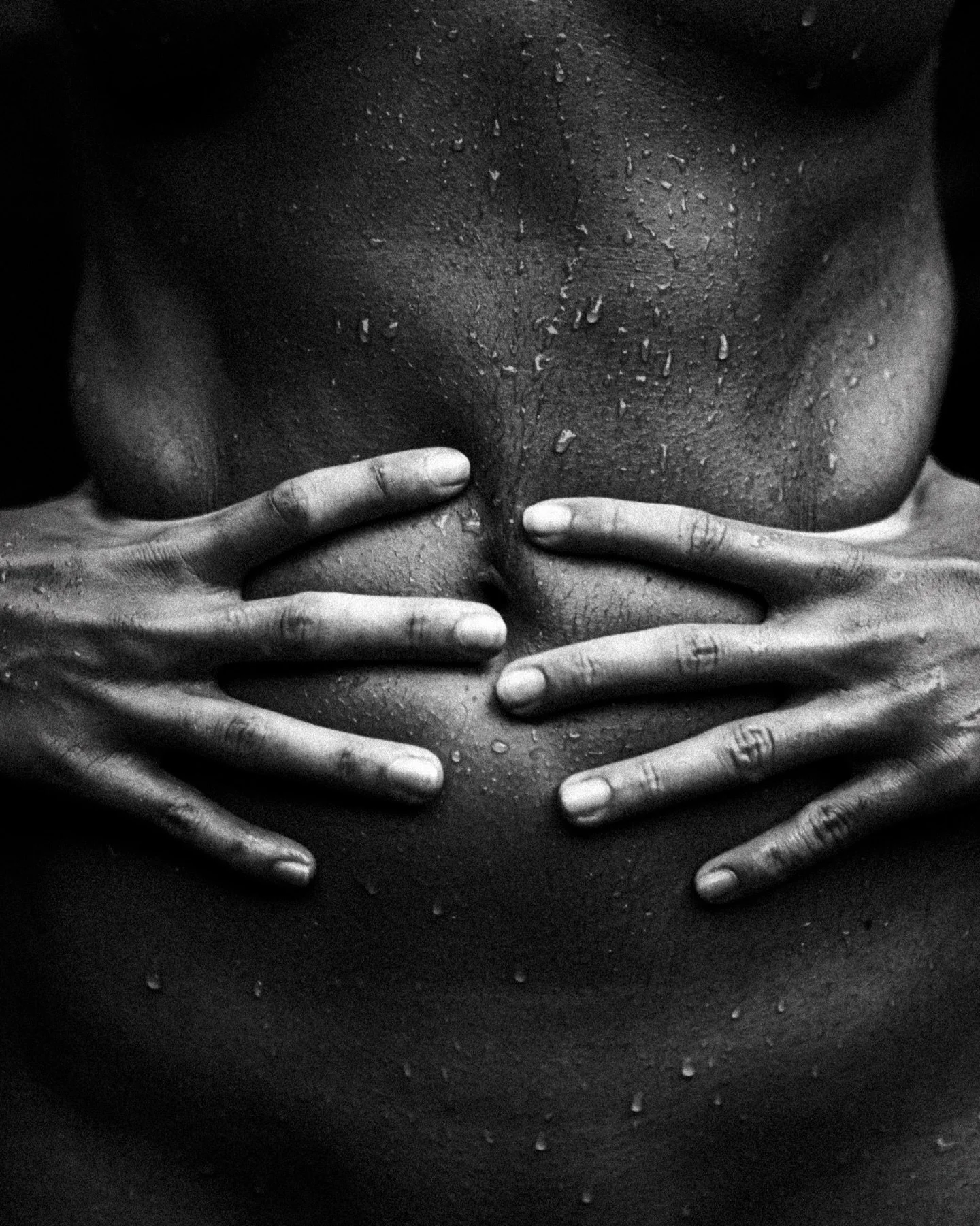 Falling into seconds. 

@canonfrance @leicacamerafrance 
#bali