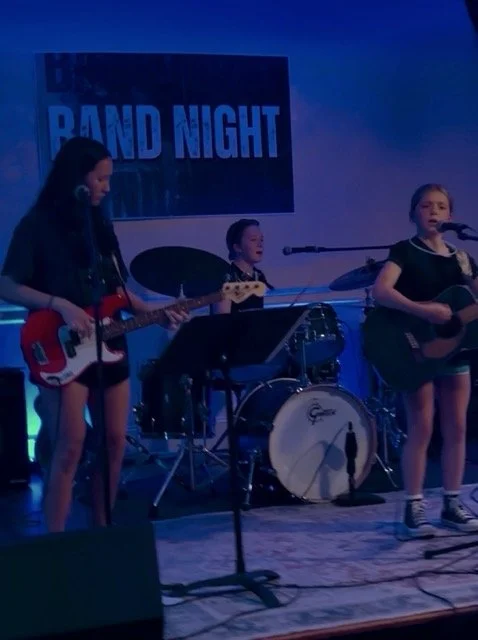 010_Band Night Dark Medium.jpeg