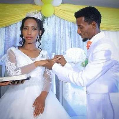 2 of the most talented site managers in Ethiopia made themselves into a super hero team. @dayebensacoffee gave Bitsuwan a chance, as a student, and now @aberabitsuwan manages #rumudamo &hellip;.berhanu manages several sites, like the consistently inc