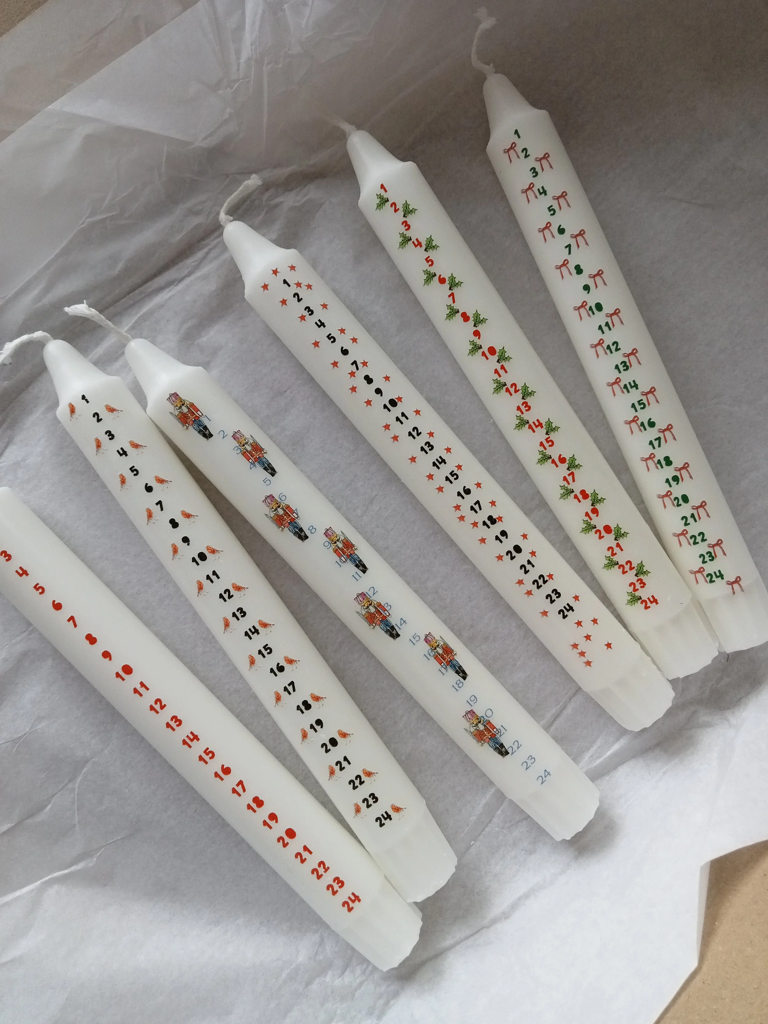 Holly, Nutcracker, Robin, Star, Bow Advent Candle.jpg